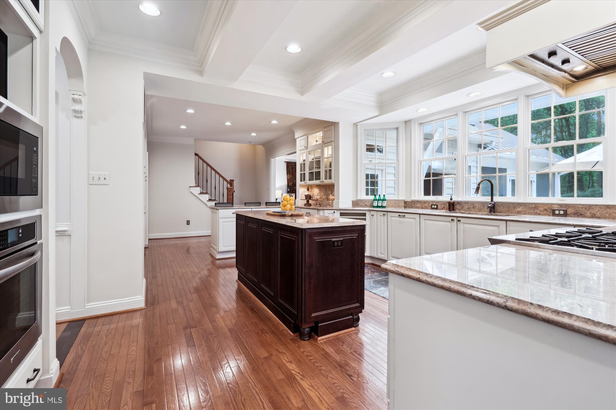 VILLAGE OF RIVER HILL - Residential