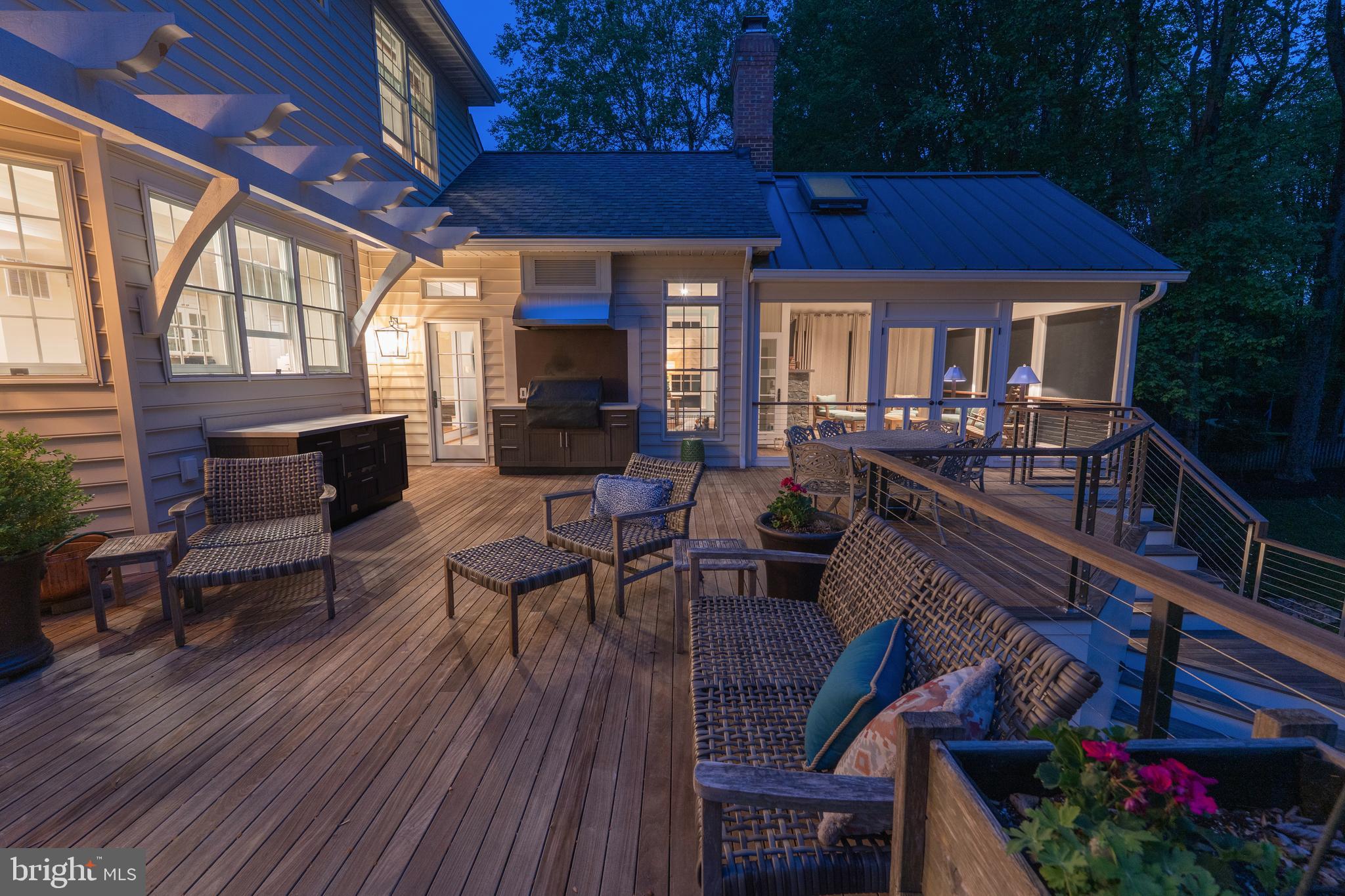 VILLAGE OF RIVER HILL - Residential