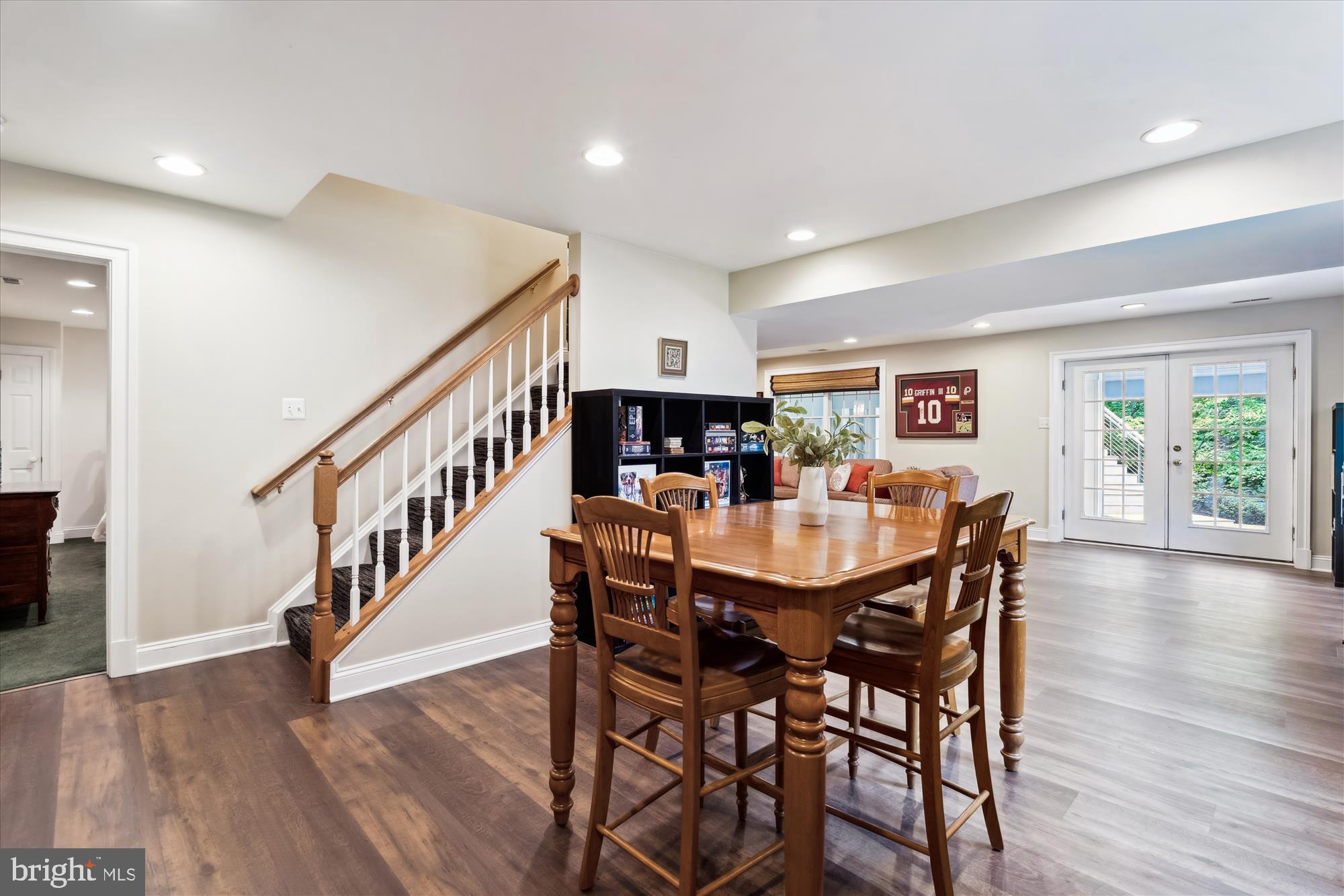 VILLAGE OF RIVER HILL - Residential