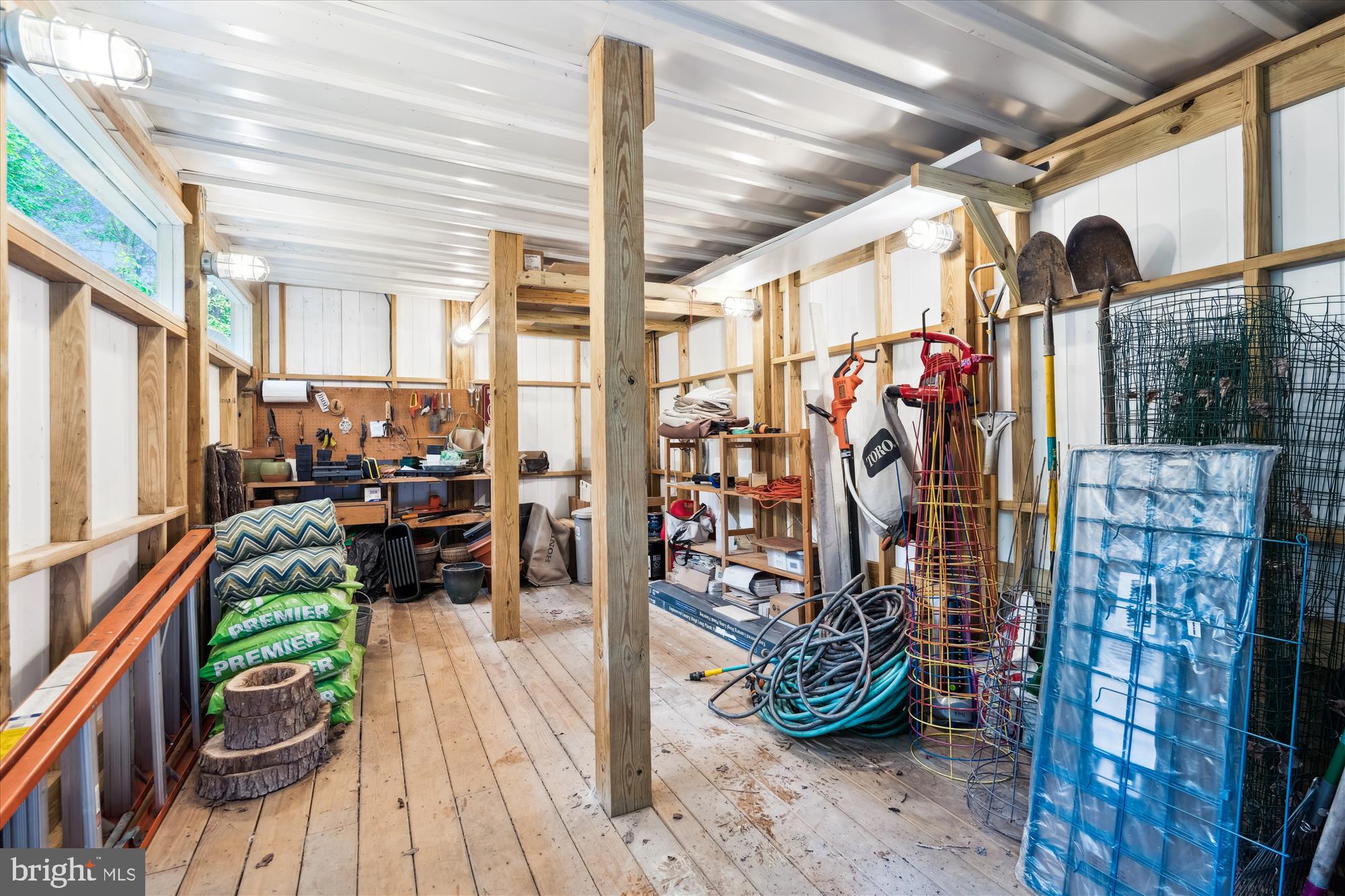 VILLAGE OF RIVER HILL - Residential