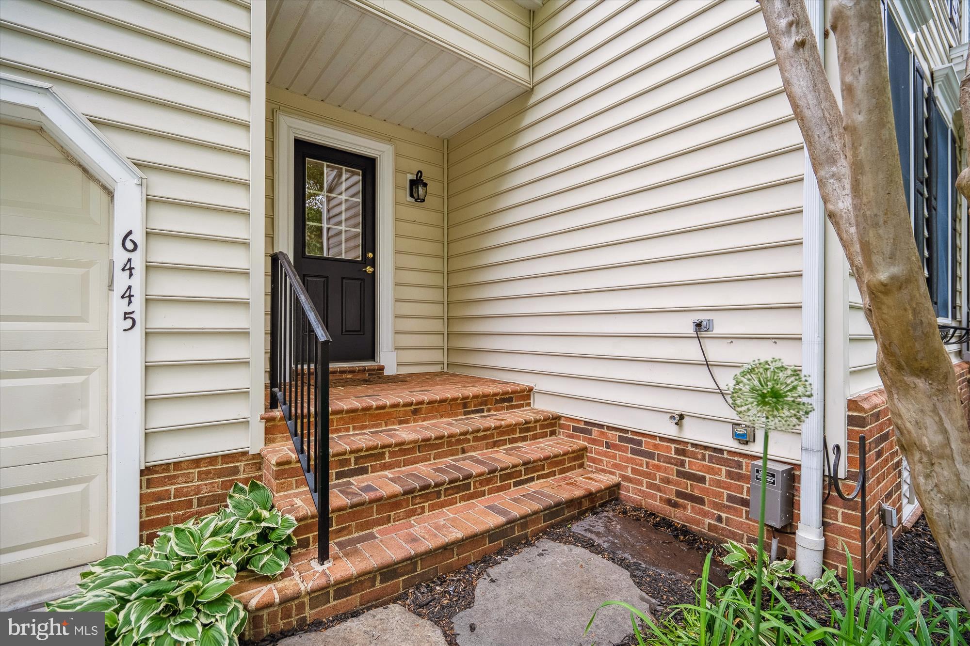 6445 SUNDOWN TRAIL