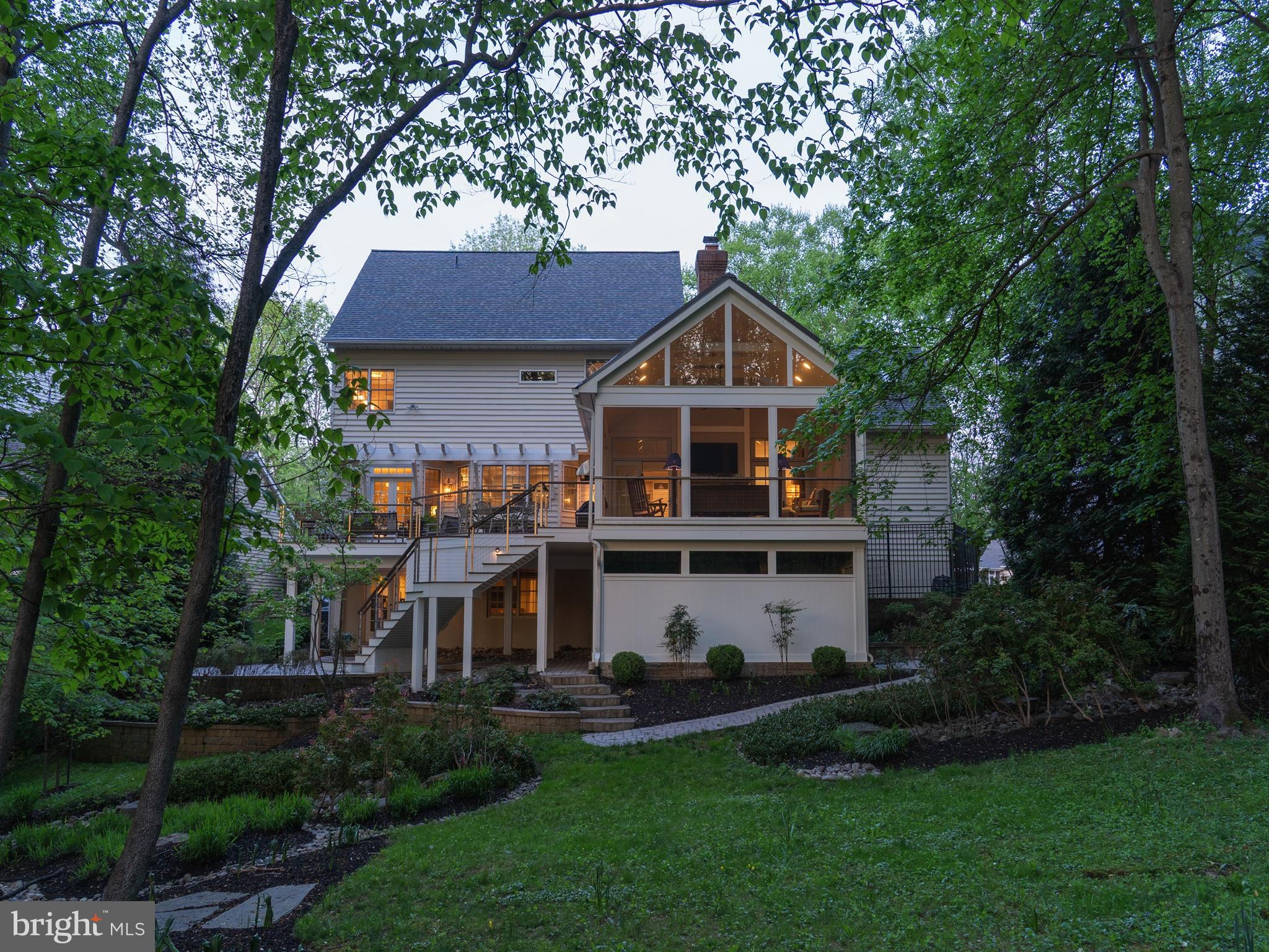 VILLAGE OF RIVER HILL - Residential