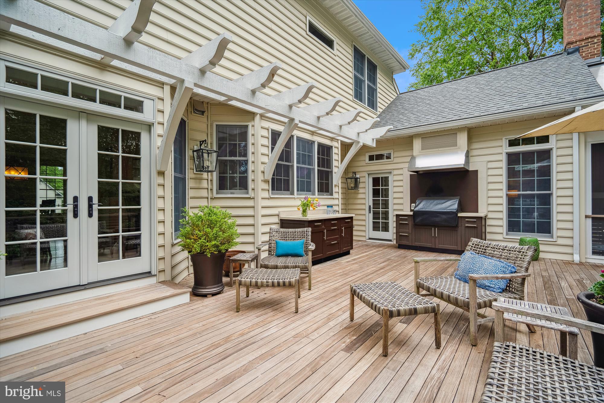 VILLAGE OF RIVER HILL - Residential