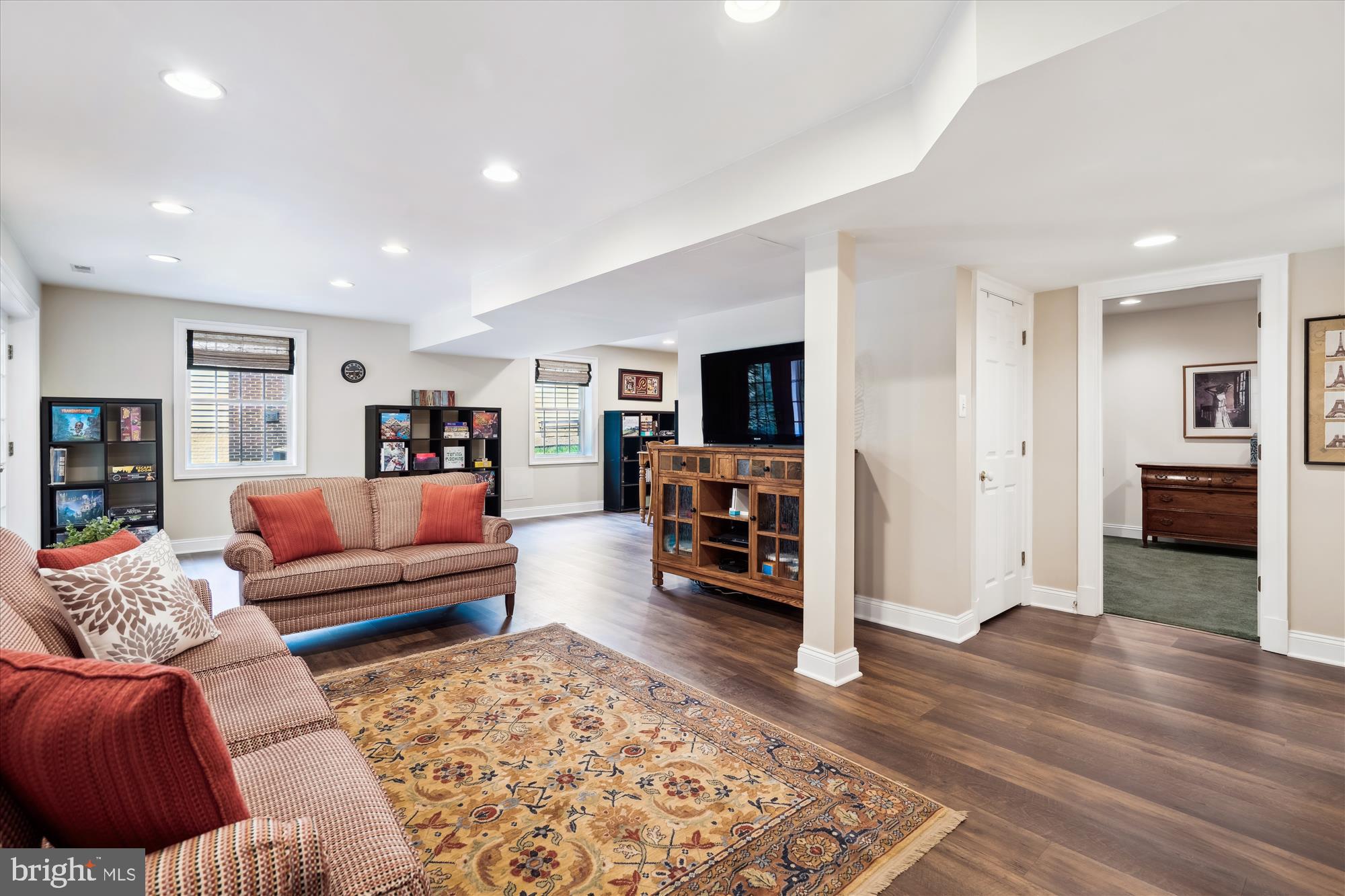 VILLAGE OF RIVER HILL - Residential