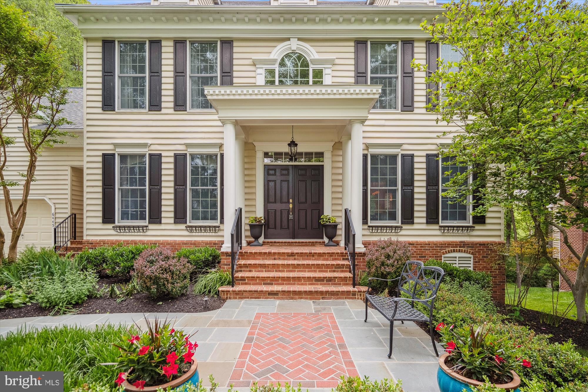 VILLAGE OF RIVER HILL - Residential