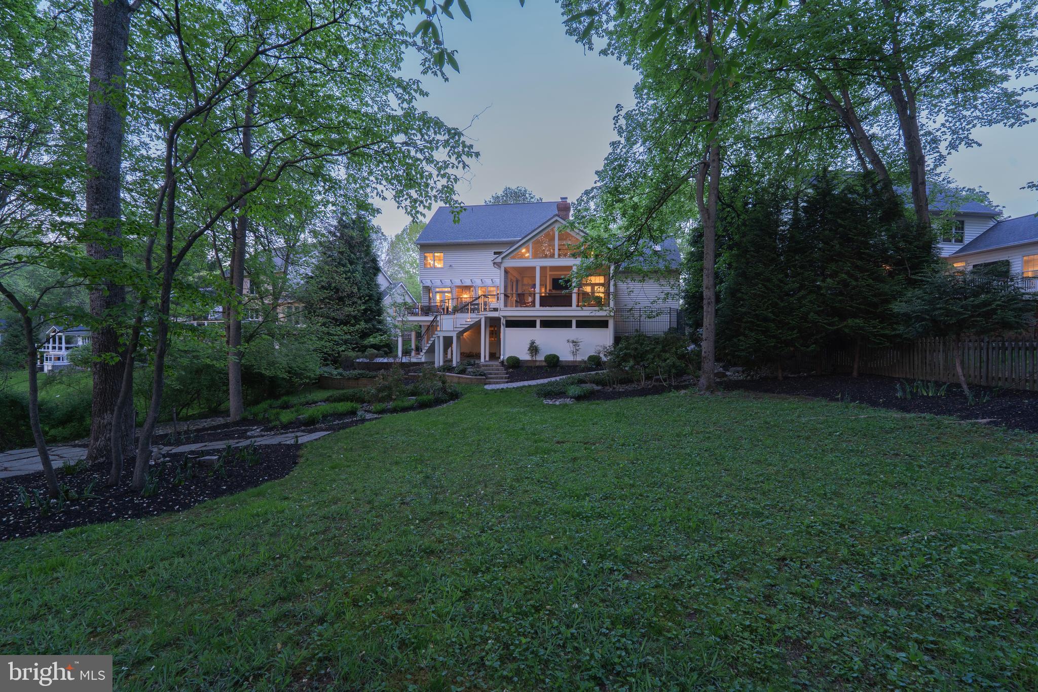 6445 SUNDOWN TRAIL