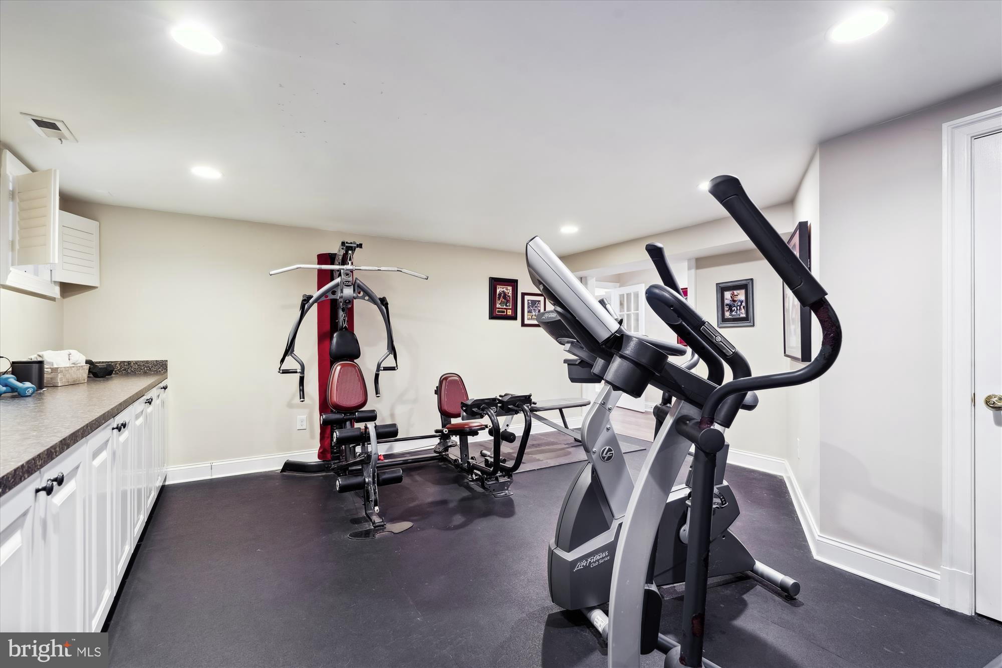 VILLAGE OF RIVER HILL - Residential