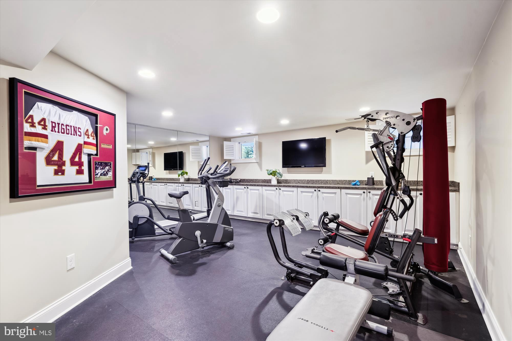 VILLAGE OF RIVER HILL - Residential