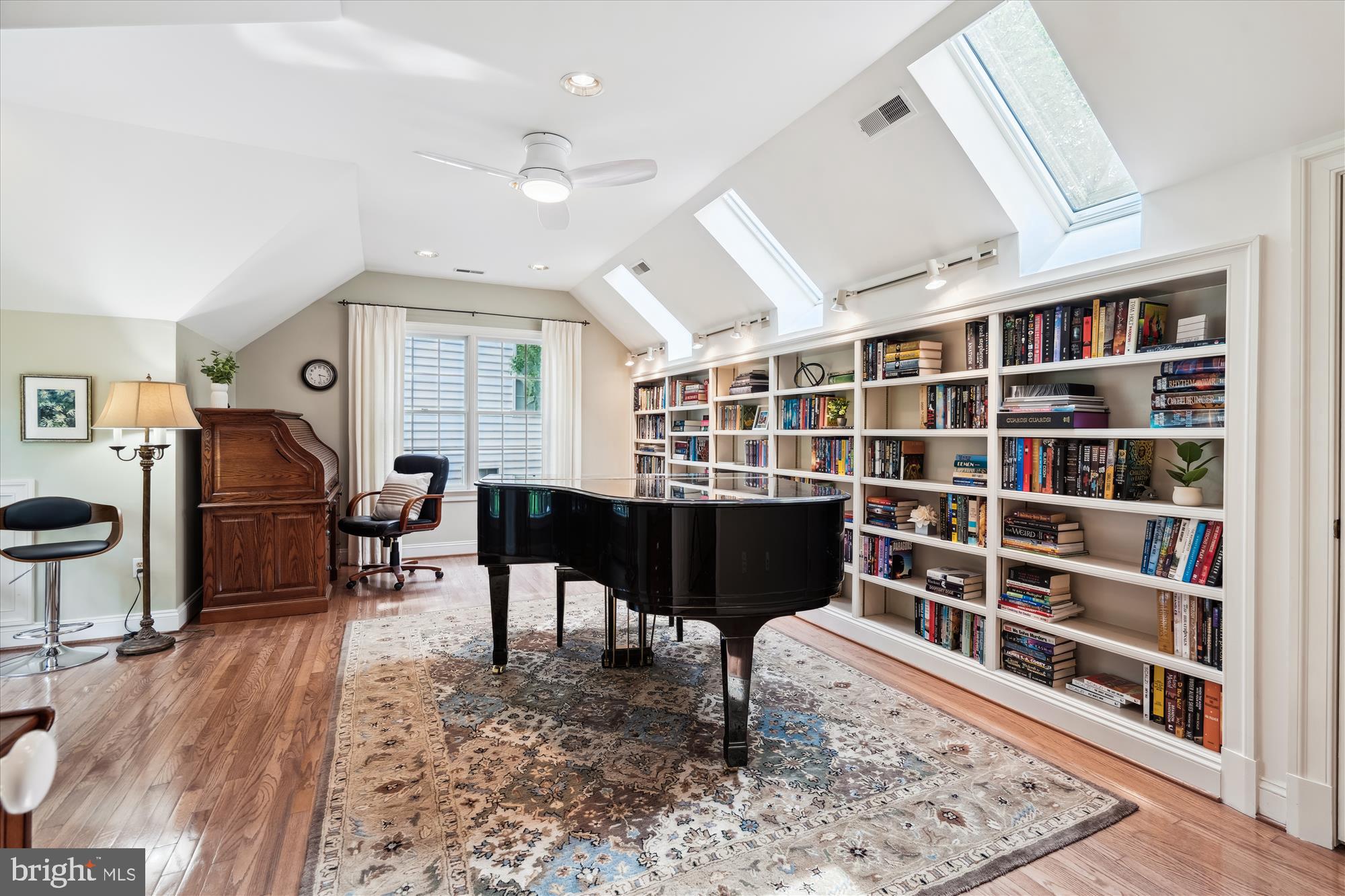 VILLAGE OF RIVER HILL - Residential