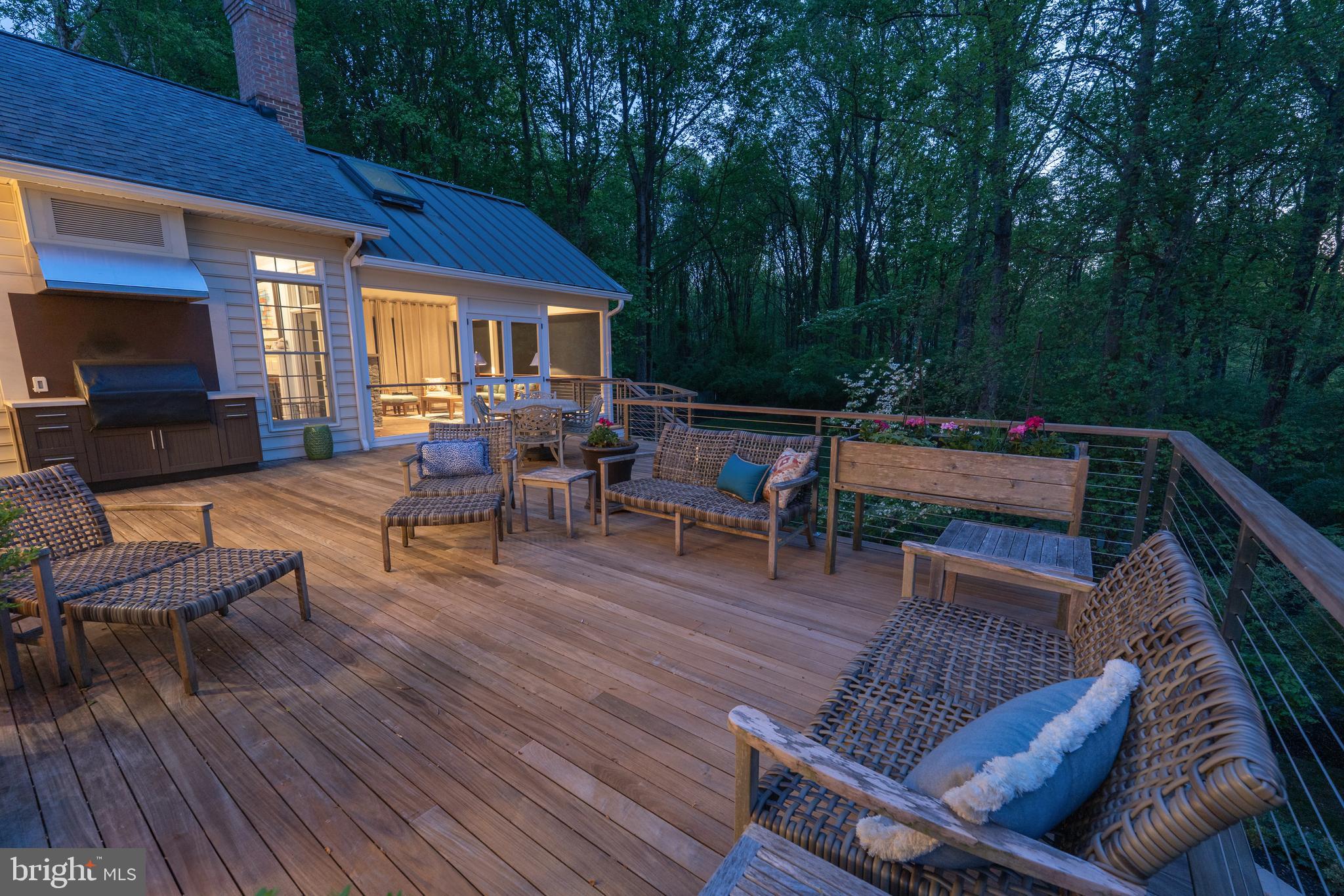 VILLAGE OF RIVER HILL - Residential