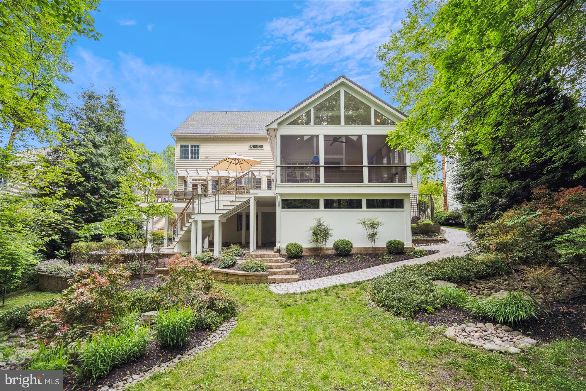 6445 SUNDOWN TRAIL