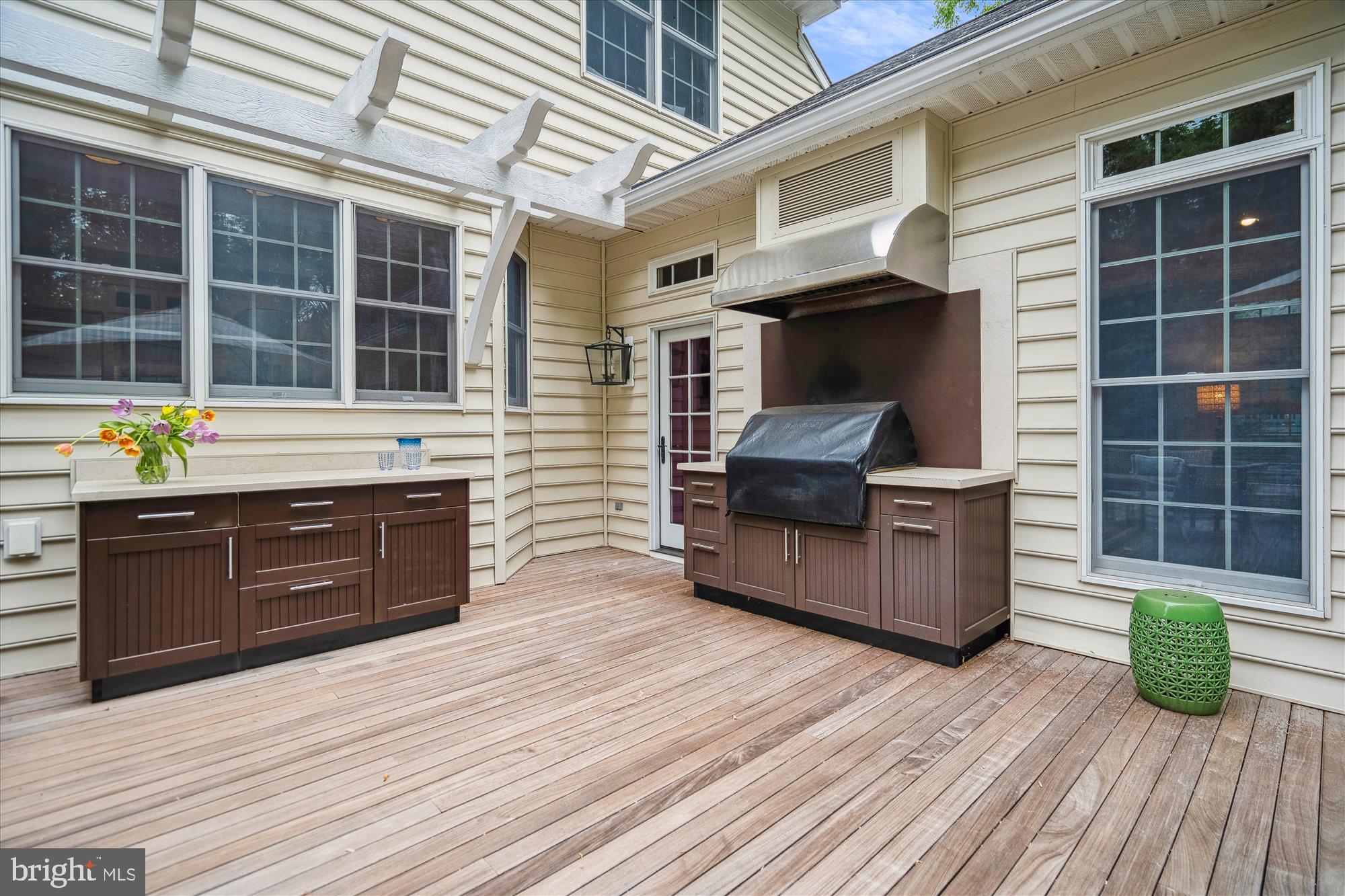 VILLAGE OF RIVER HILL - Residential