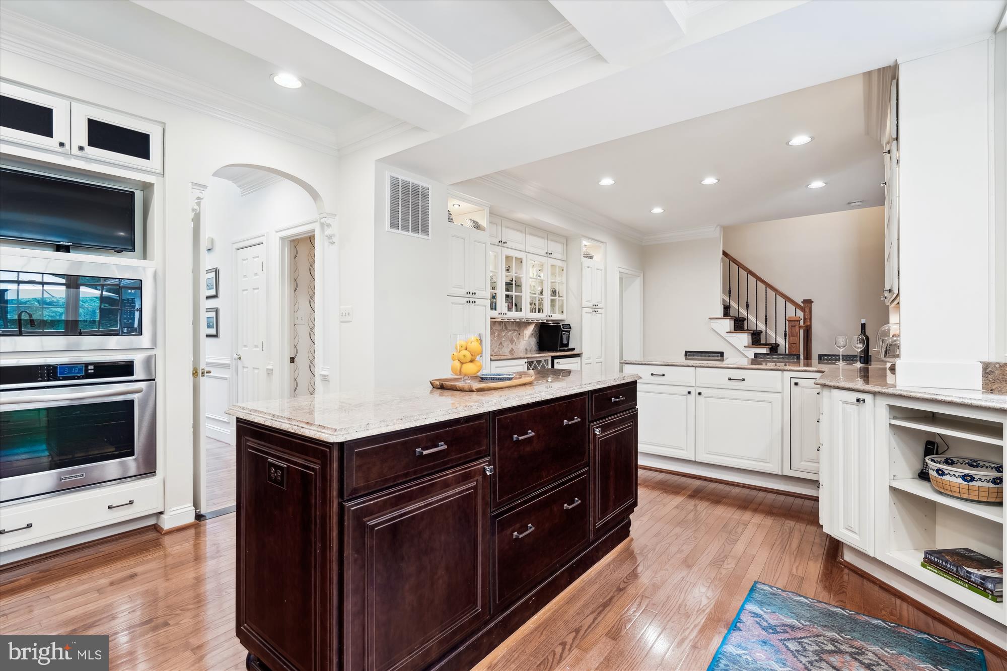 VILLAGE OF RIVER HILL - Residential