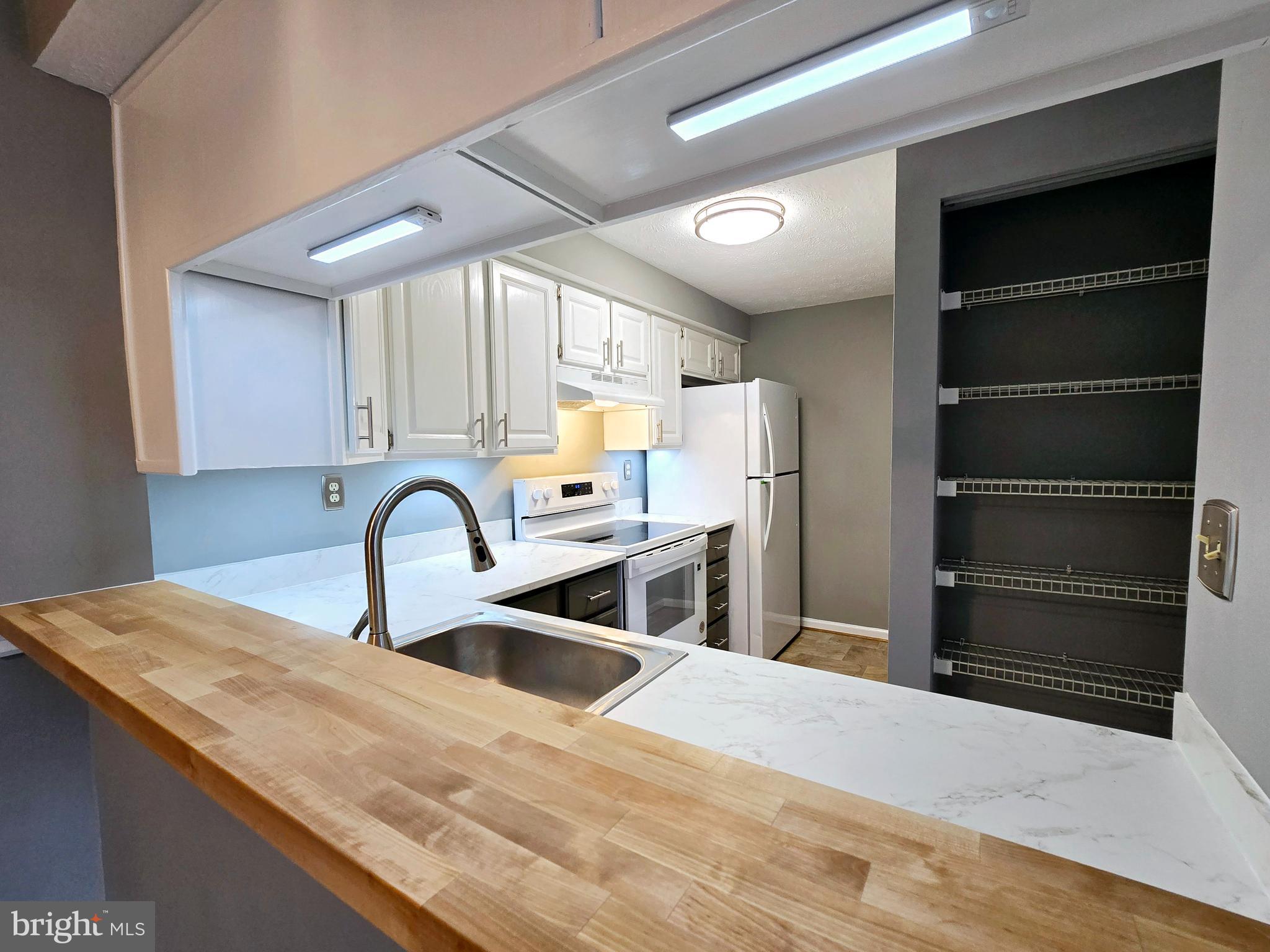 FREDERICKTOWNE VILLAGE - Residential