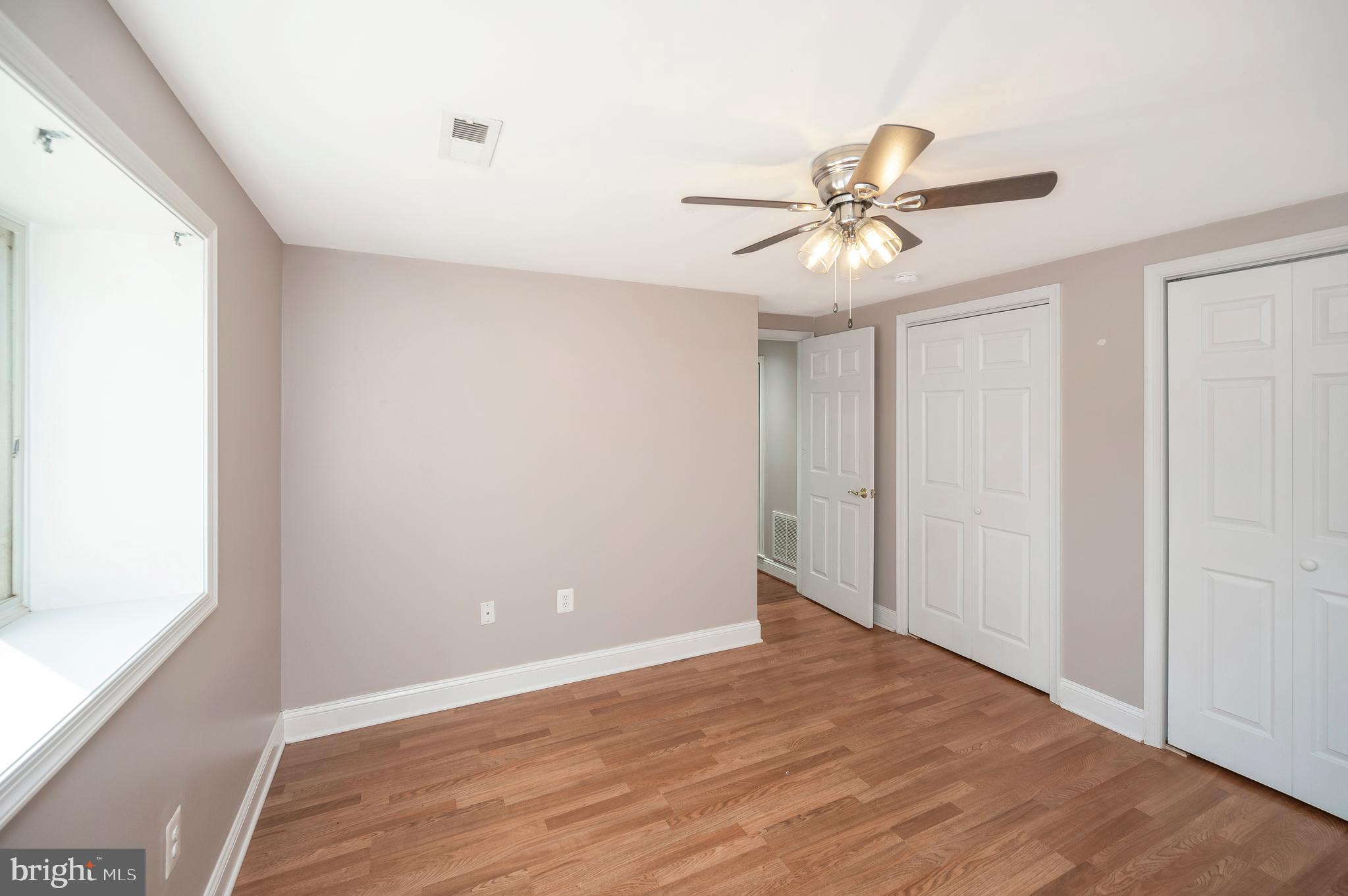 MOSBY WOODS - Residential