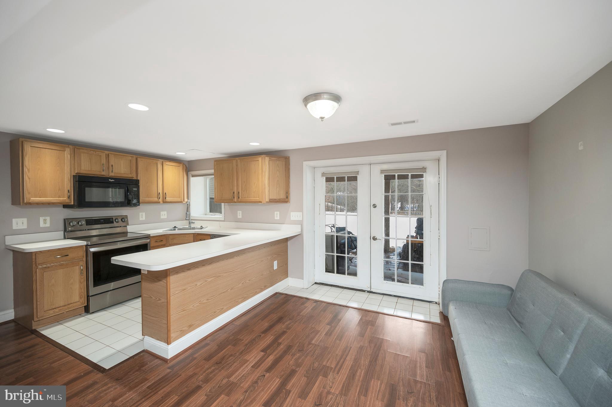 MOSBY WOODS - Residential