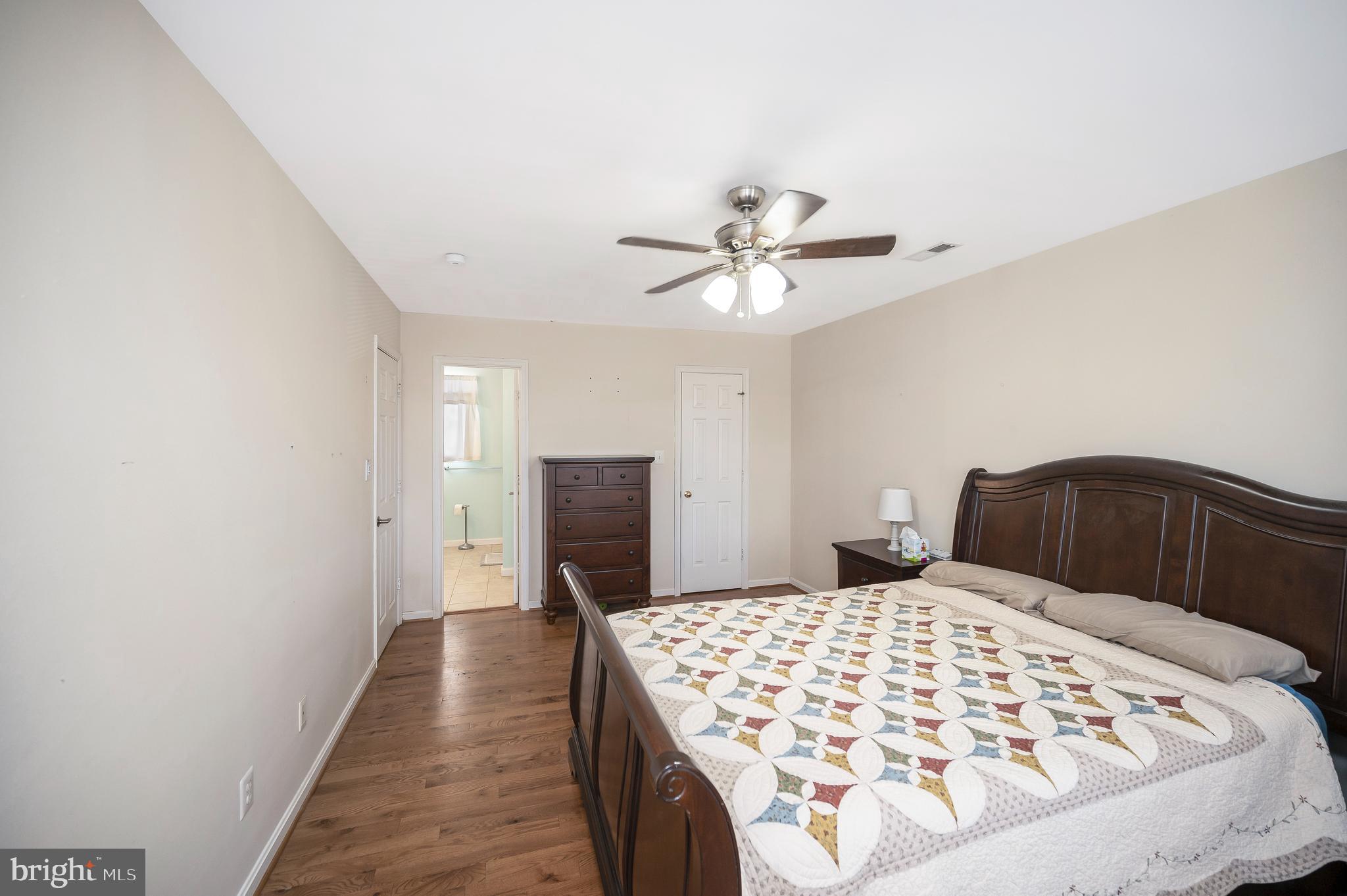 MOSBY WOODS - Residential