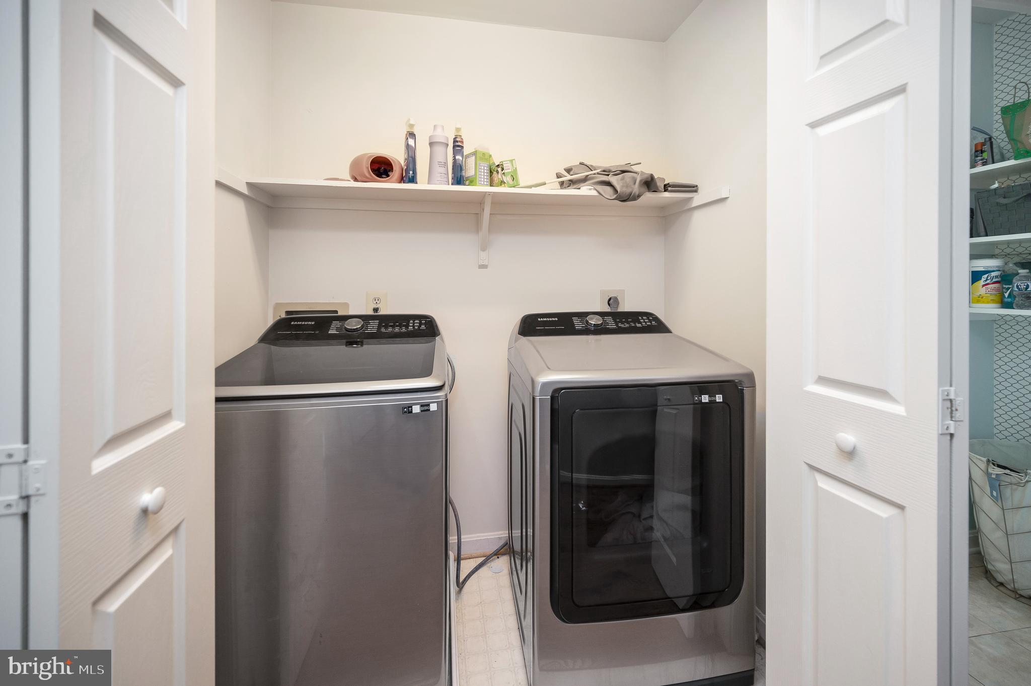 MOSBY WOODS - Residential