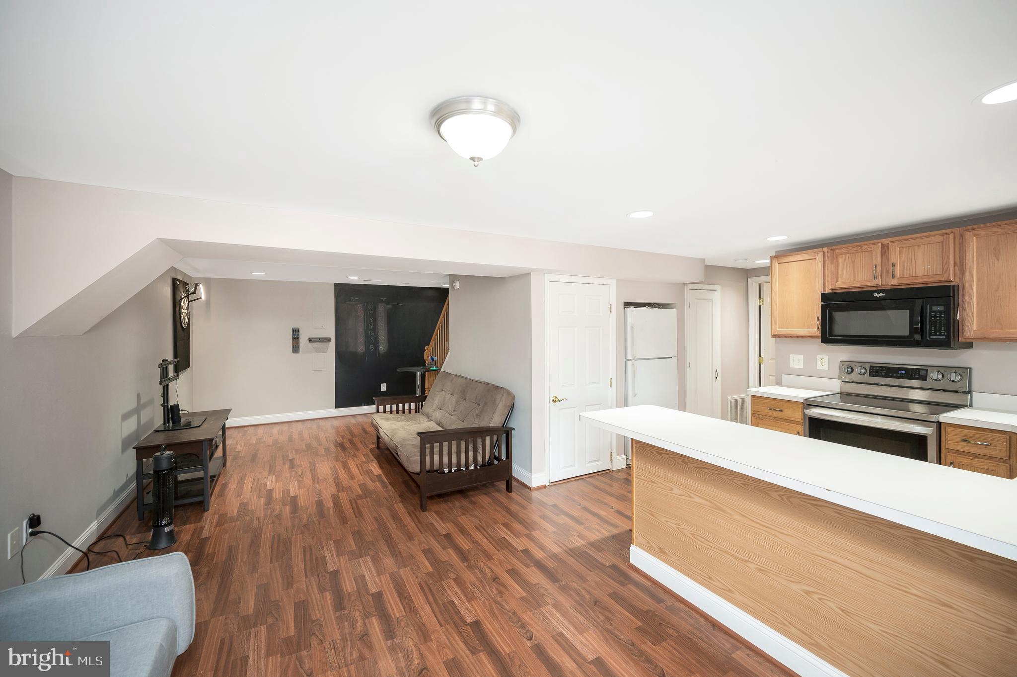 MOSBY WOODS - Residential