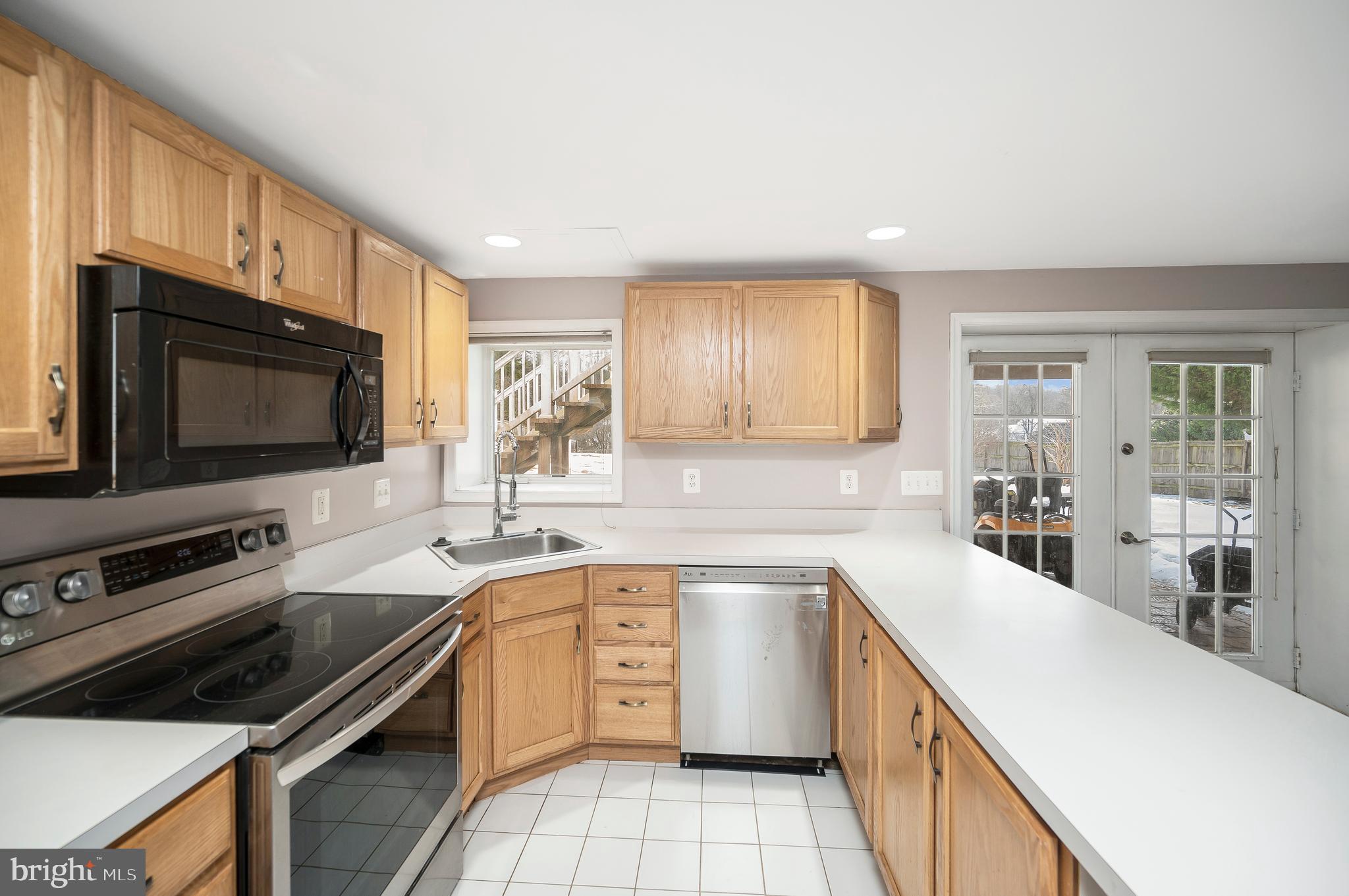 MOSBY WOODS - Residential