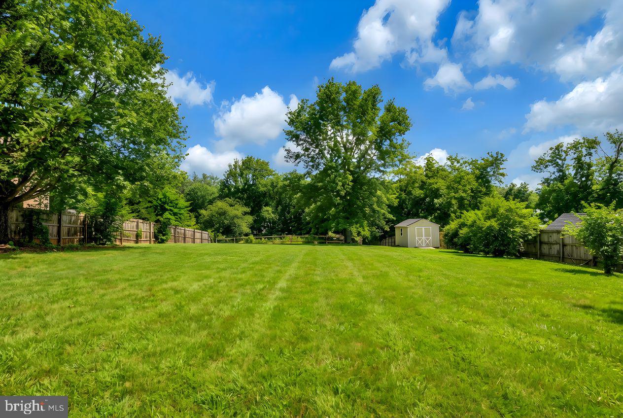 MOSBY WOODS - Residential