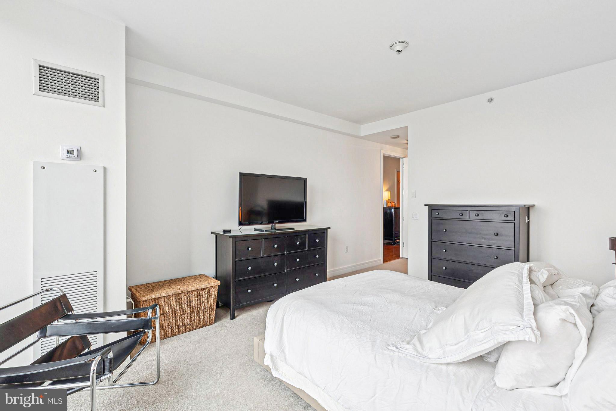 AVENUE OF THE ARTS - Residential