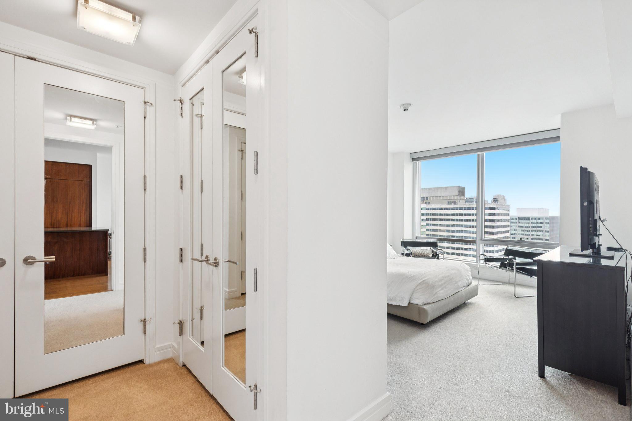 AVENUE OF THE ARTS - Residential