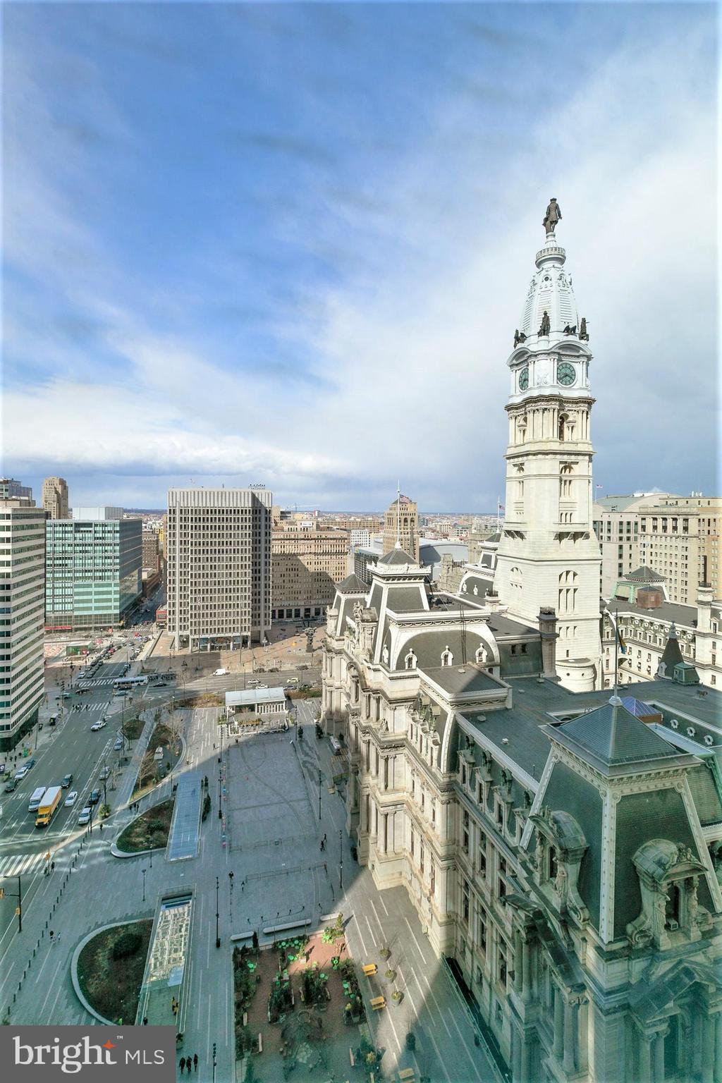 AVENUE OF THE ARTS - Residential