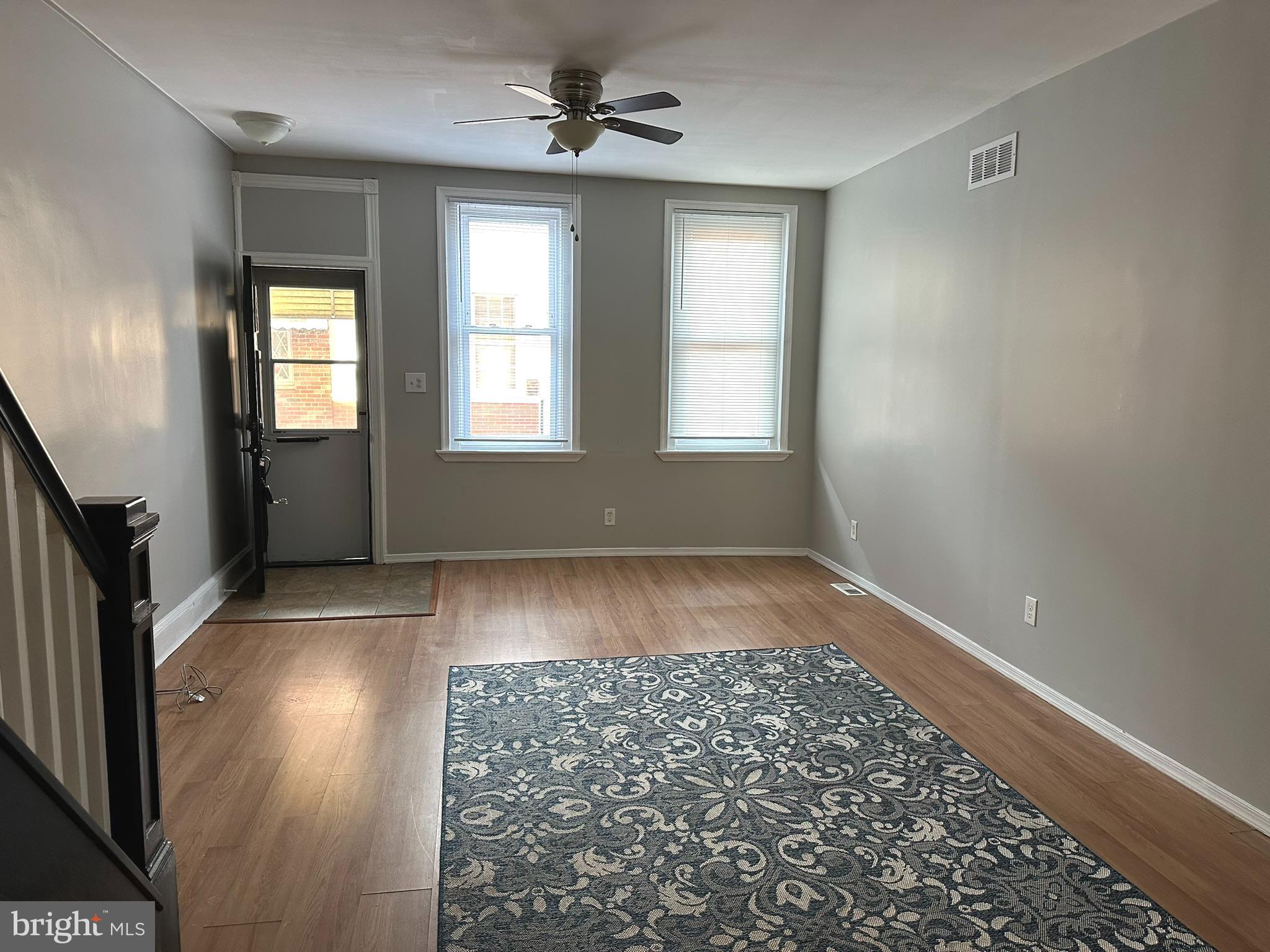 PORT RICHMOND - Residential Lease