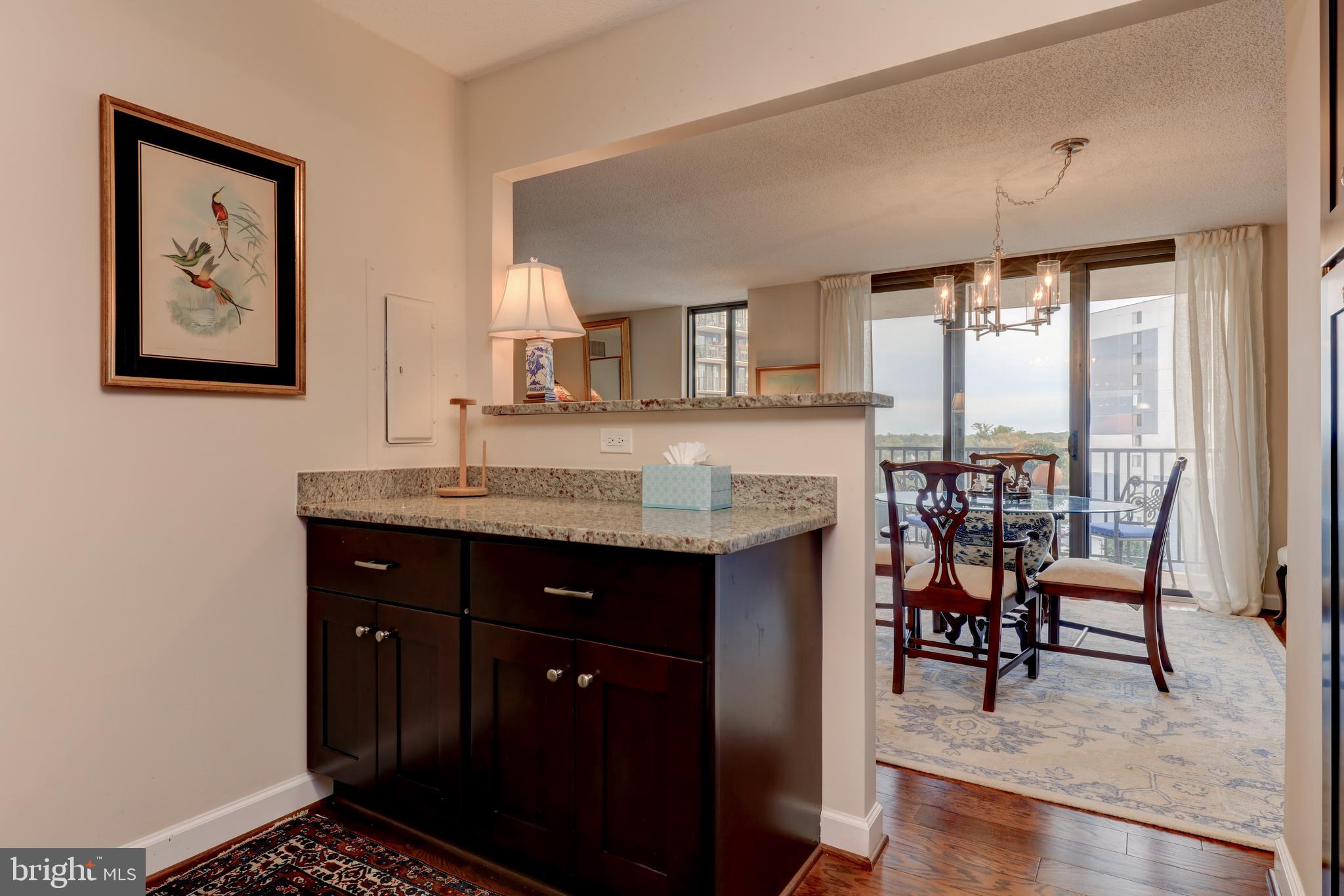 MCLEAN HOUSE - Residential