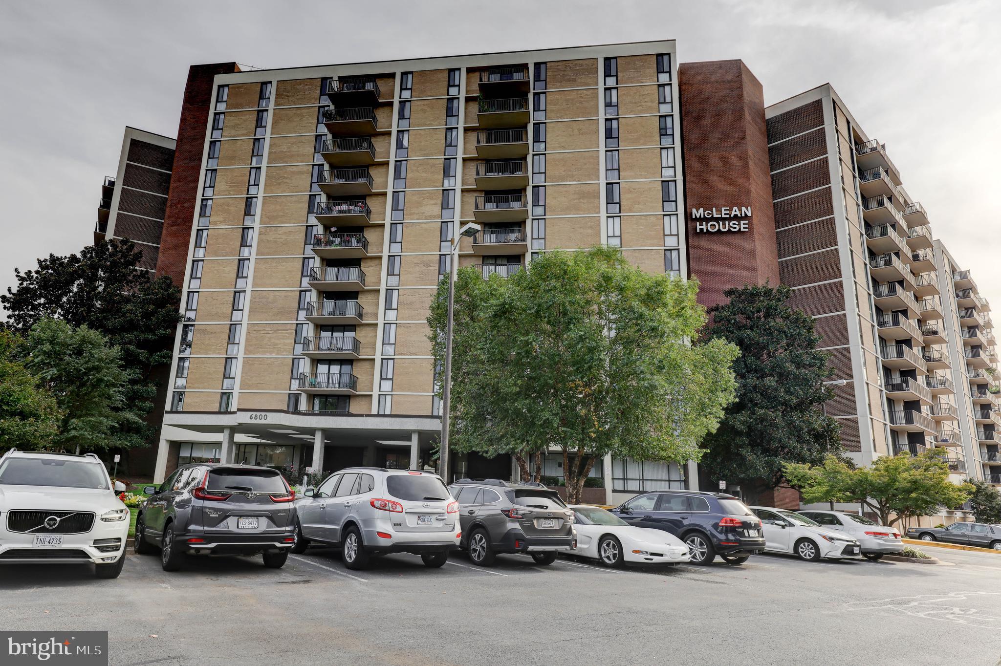 MCLEAN HOUSE - Residential