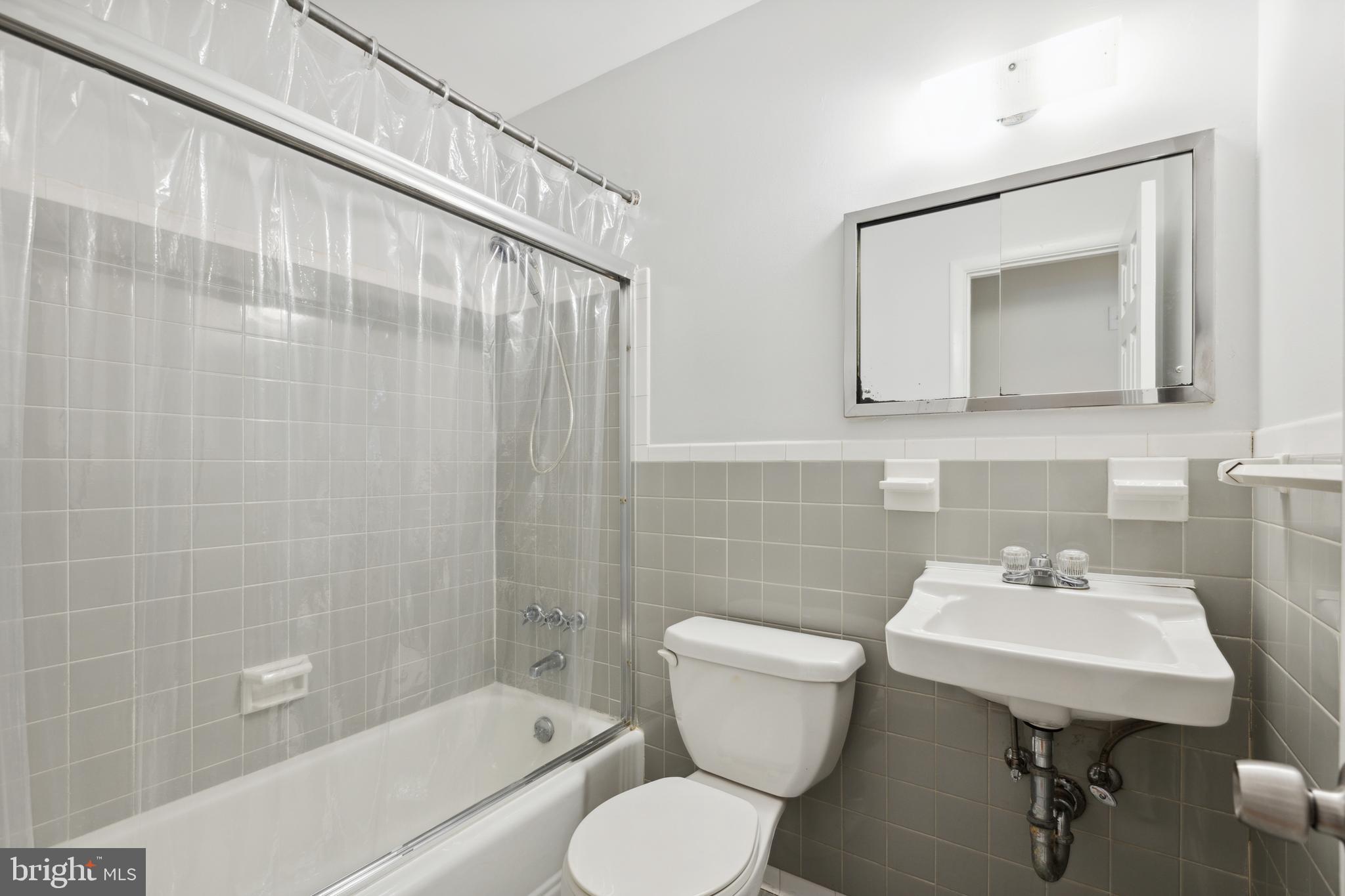 ROSECROFT PARK - Residential