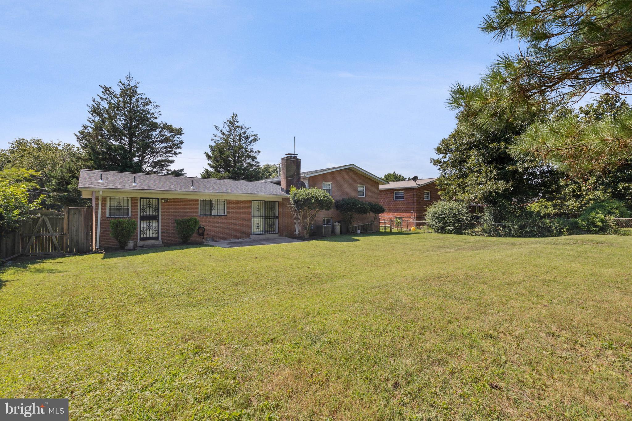 ROSECROFT PARK - Residential