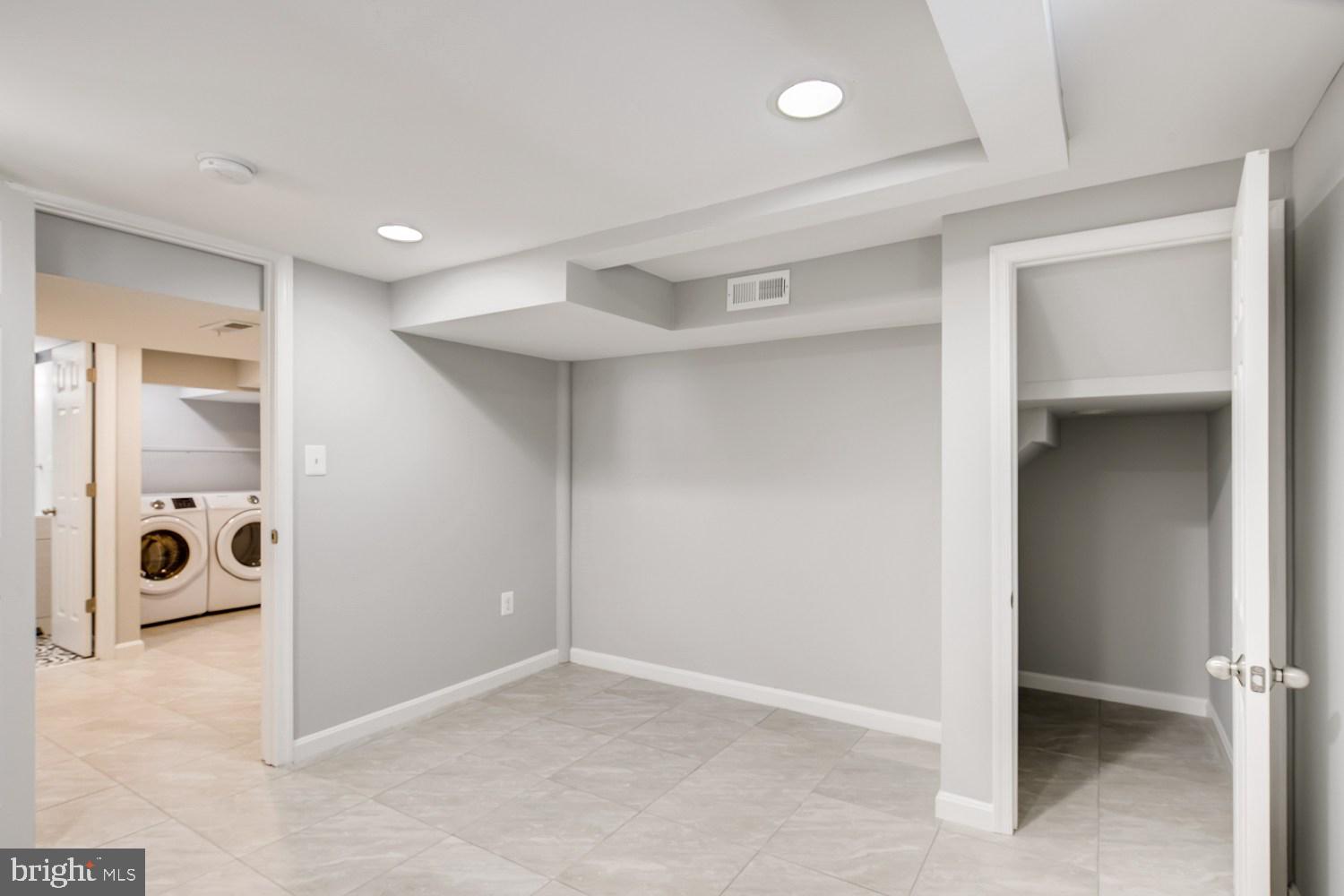 NORTH LINTHICUM - Residential