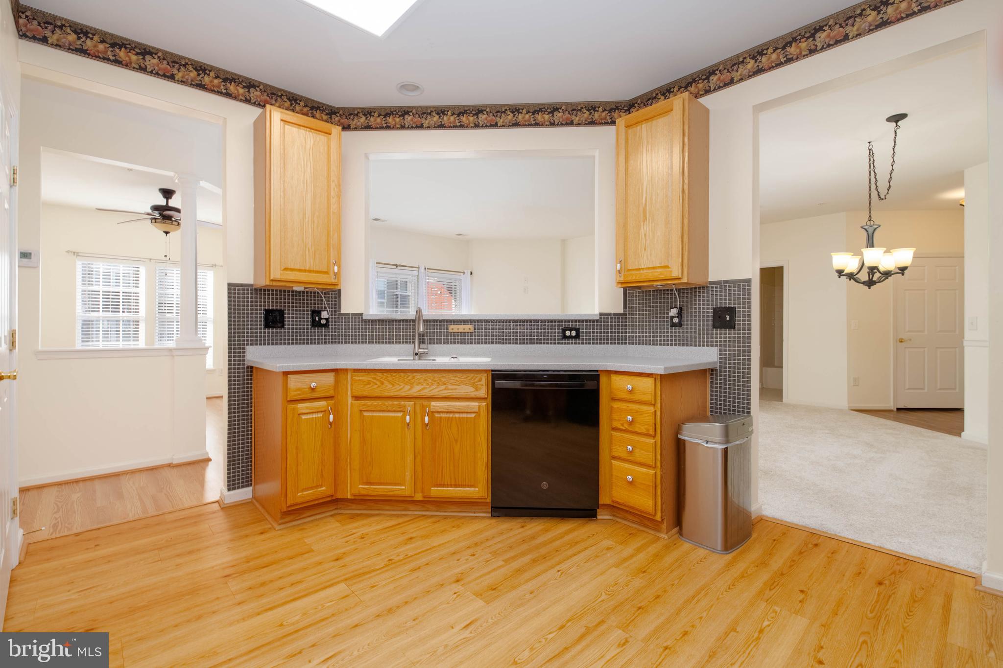 HEARTHSTONE AT VILLAGE SQUARE - Residential