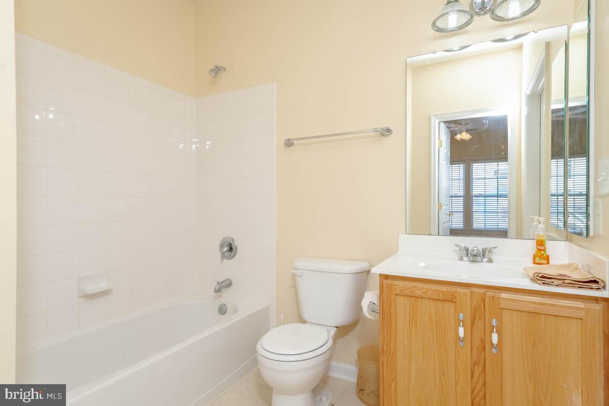 HEARTHSTONE AT VILLAGE SQUARE - Residential