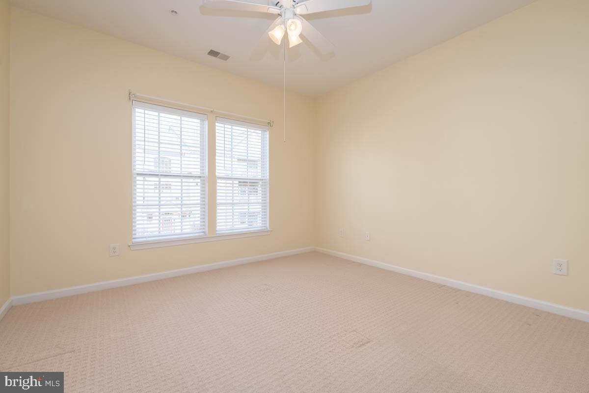 HEARTHSTONE AT VILLAGE SQUARE - Residential