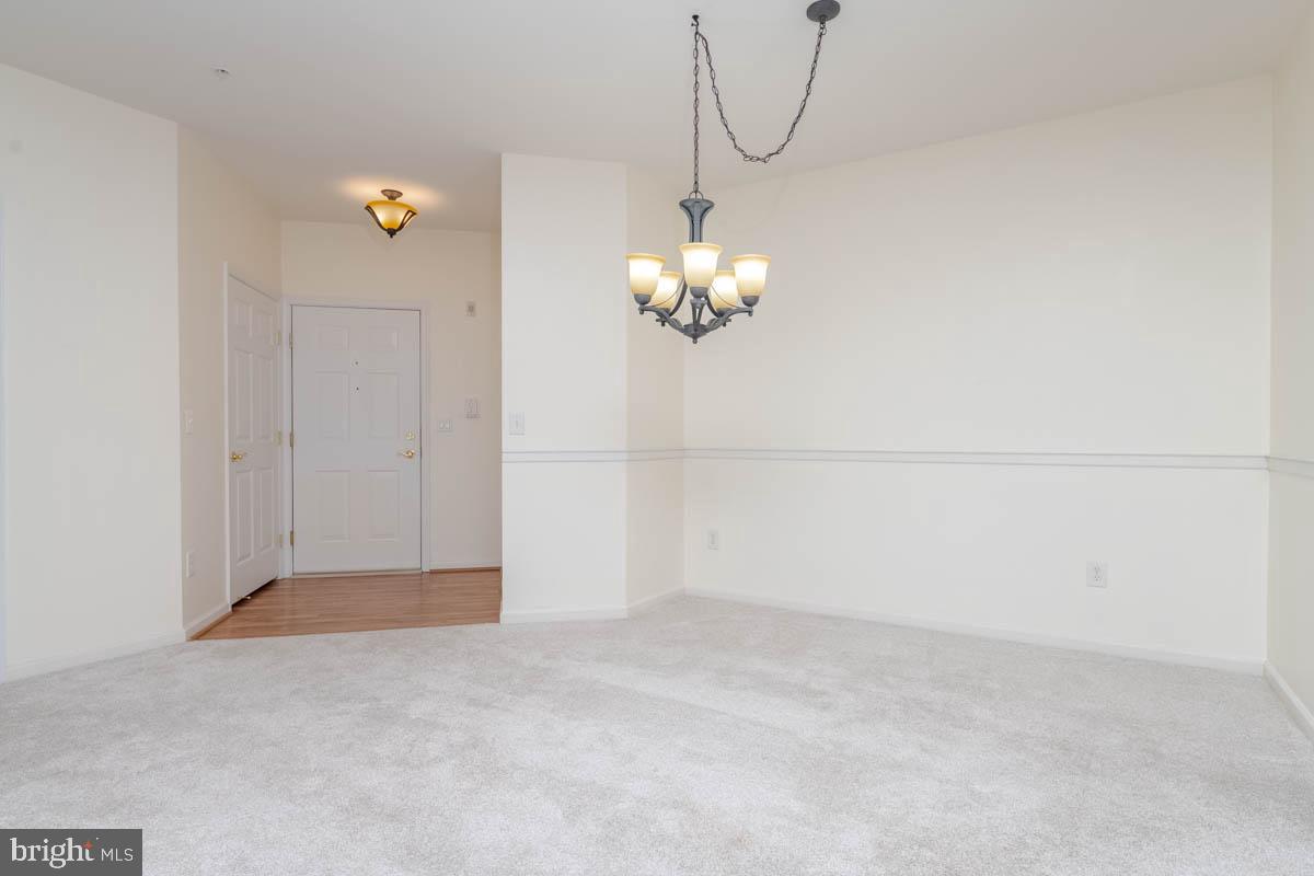 HEARTHSTONE AT VILLAGE SQUARE - Residential