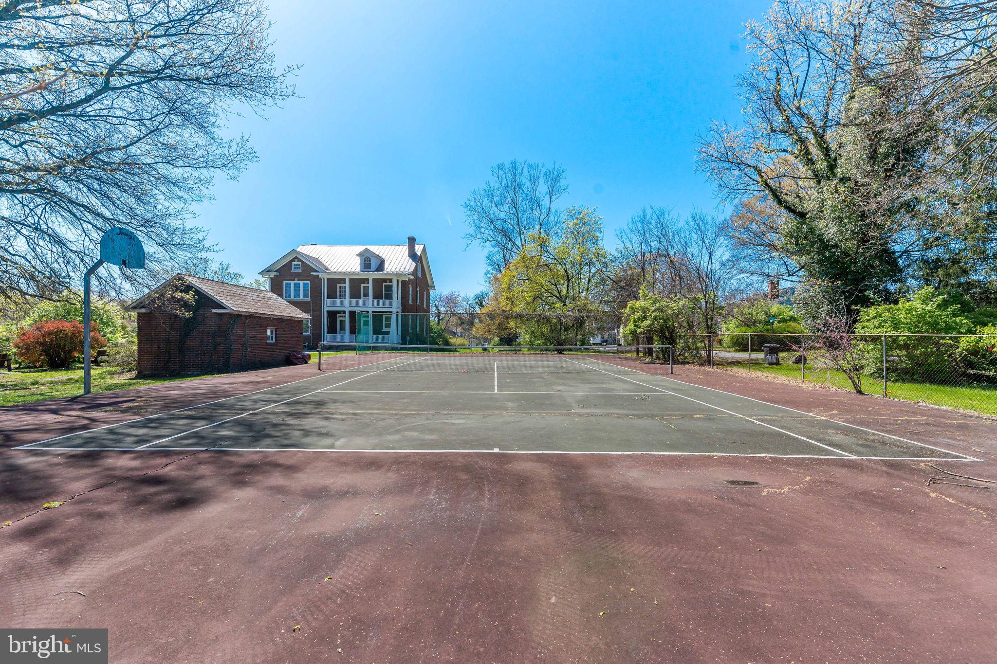 MARTINSBURG - Residential