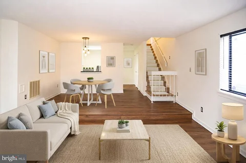 MLS: DCDC2280776