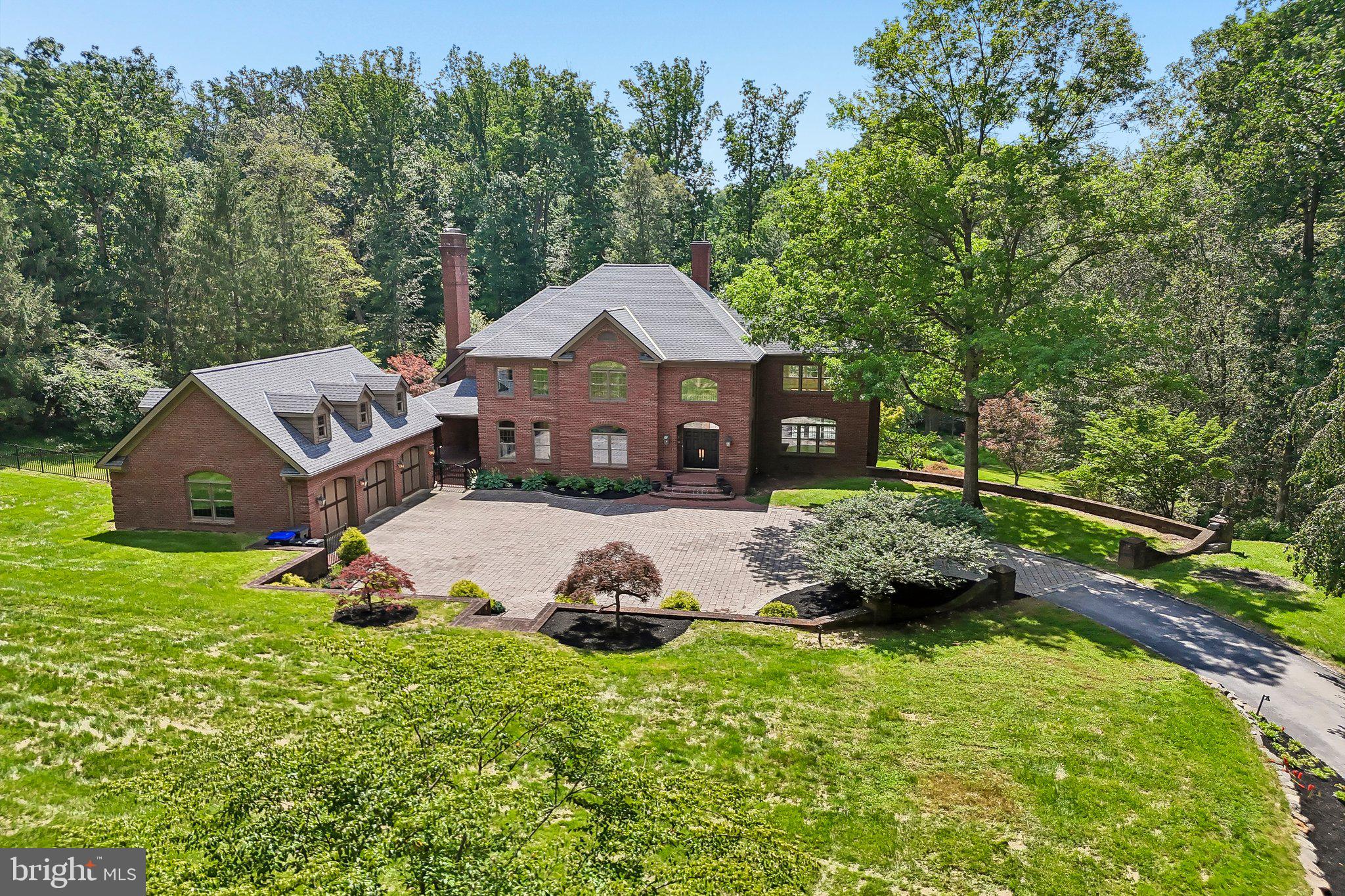 15 OLD COVERED BRIDGE ROAD