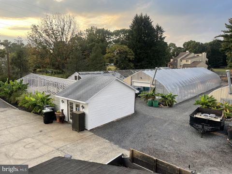 194 CLEMENTON ROAD BERLIN NJ 08009