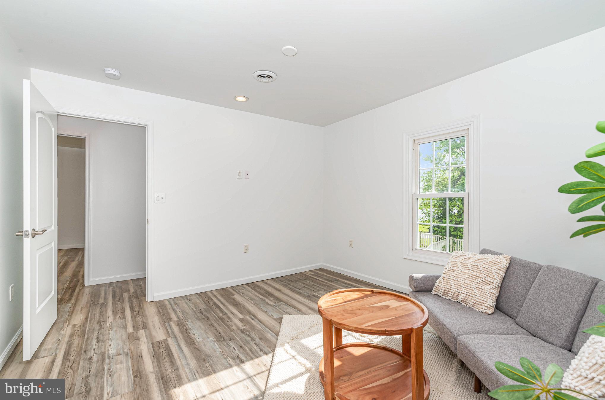 EDGEMONT - Residential
