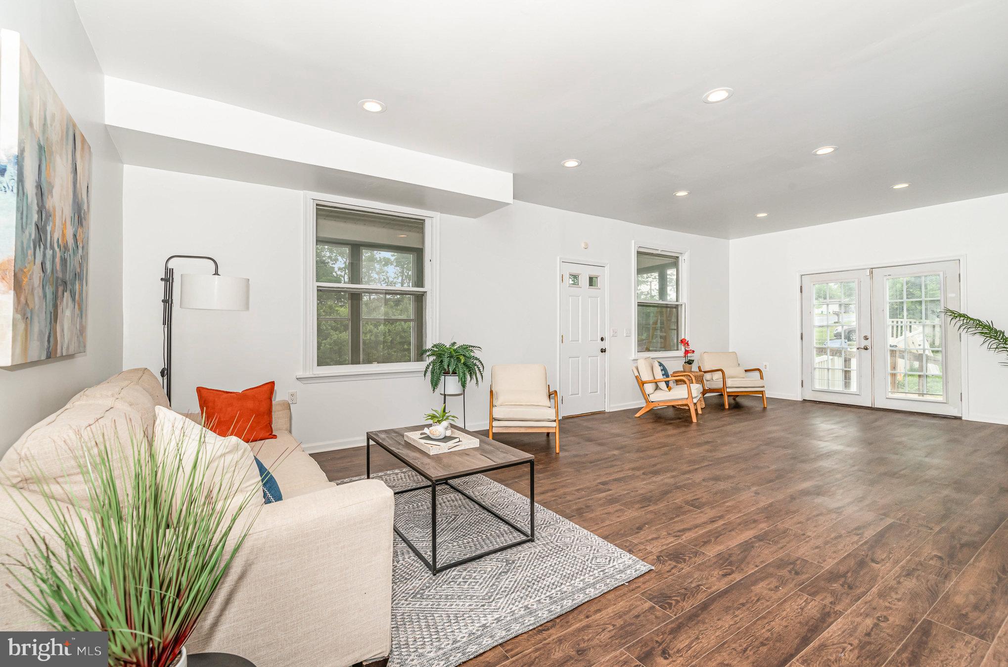 EDGEMONT - Residential