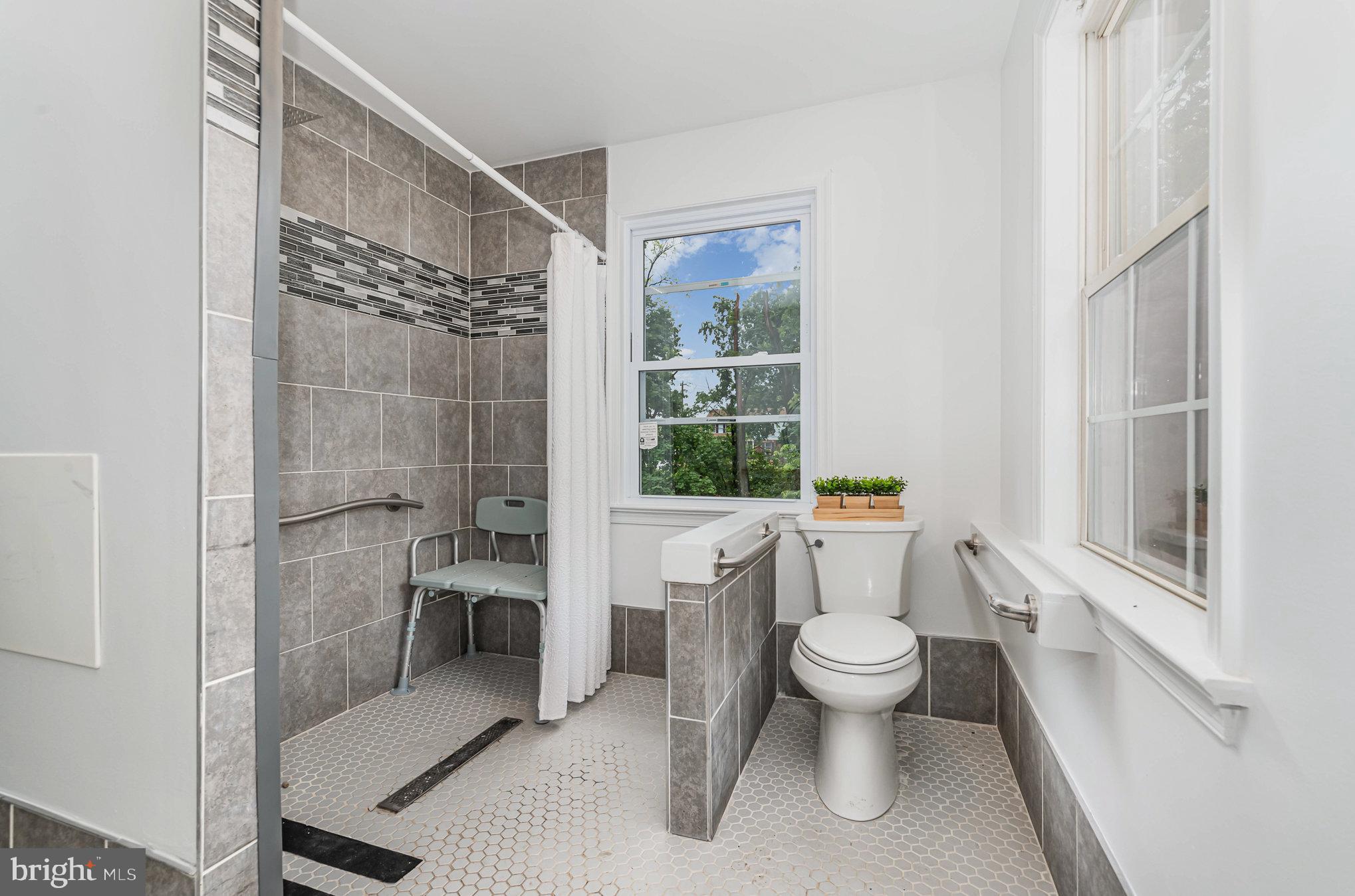 EDGEMONT - Residential