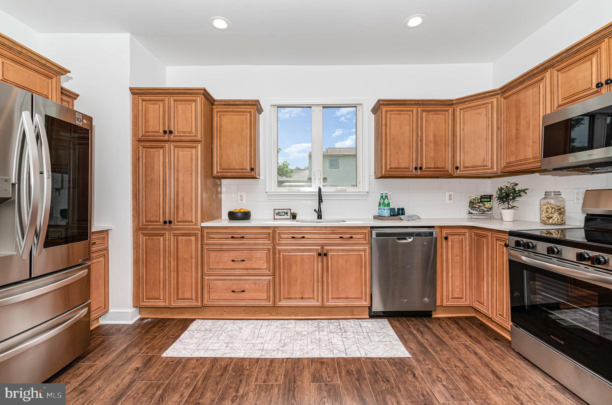 EDGEMONT - Residential