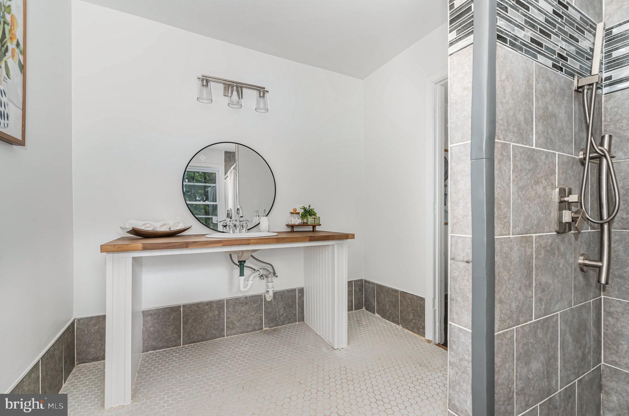EDGEMONT - Residential