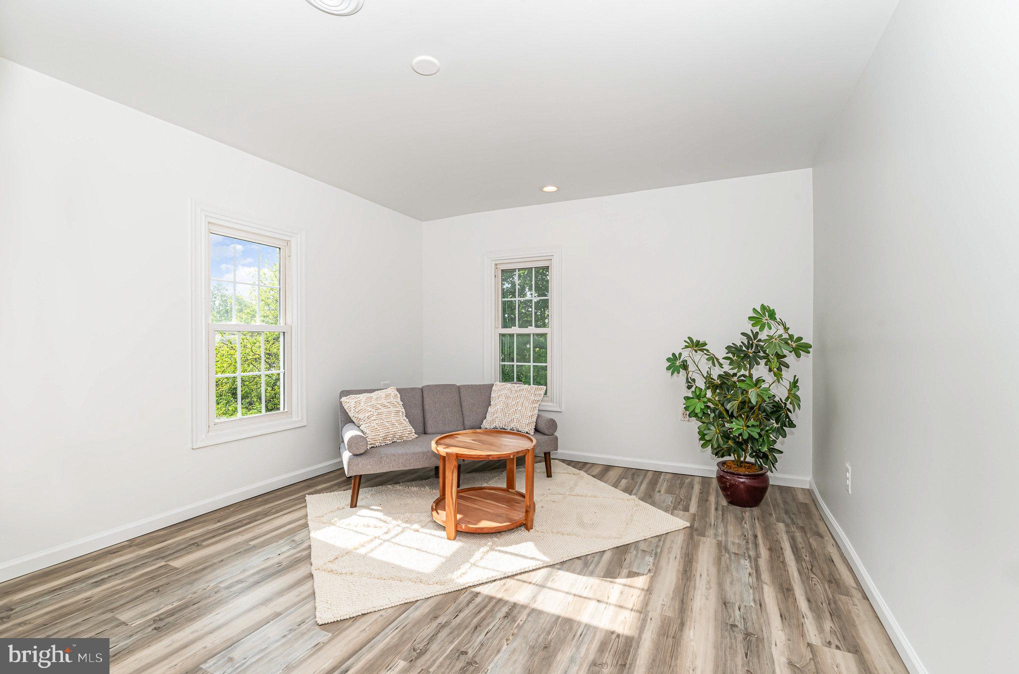 EDGEMONT - Residential