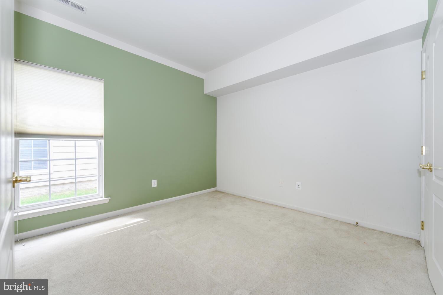 SYMPHONY VILLAGE AT CENTREVILLE - Residential