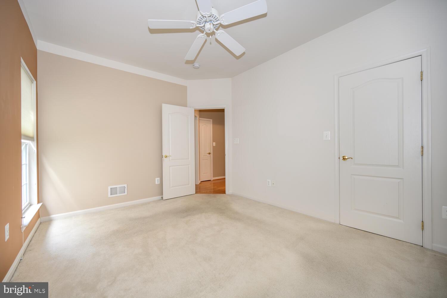 SYMPHONY VILLAGE AT CENTREVILLE - Residential